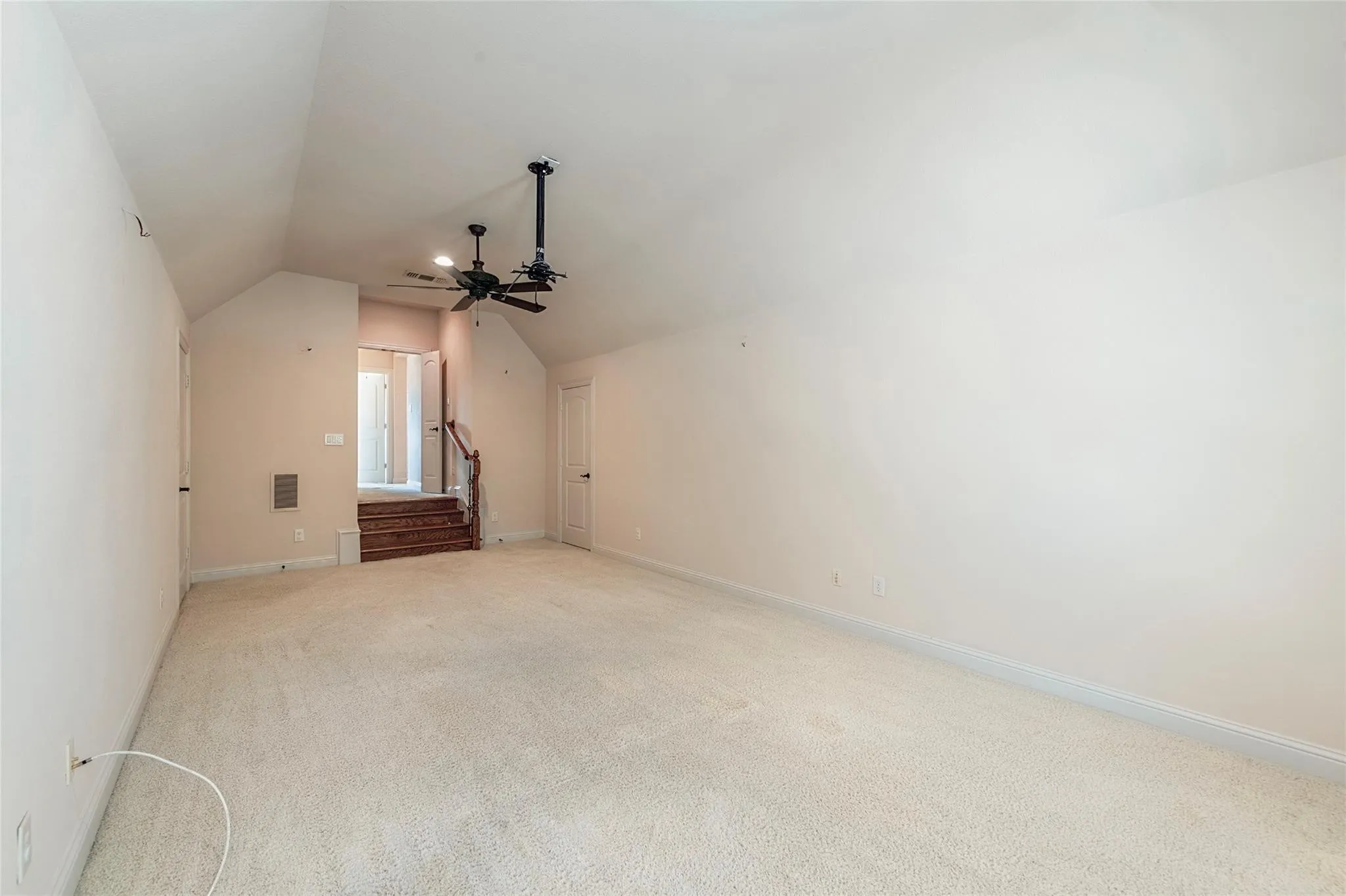 Single Family Residence For Rent in Collin County , 2709 White Dove Drive, Plano, Texas 75093, 4 Bedroom, 4 Bathroom, 2 Garage spaces, 3,390 Sqft, built in 2007, mls#21404782, Real Estate Agent in Plano, Homes For Rent in Collin county, Homes For Rent in Plano, Realtor in Plano Texas, Real Estate Brokerage Independent Realty Texas, Luminita Cordes Realtor