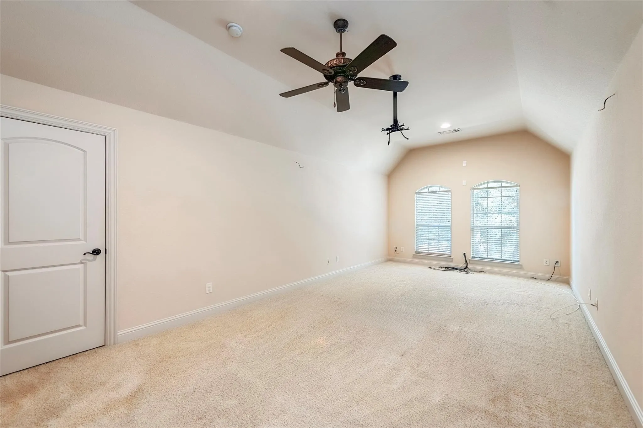 Single Family Residence For Rent in Collin County , 2709 White Dove Drive, Plano, Texas 75093, 4 Bedroom, 4 Bathroom, 2 Garage spaces, 3,390 Sqft, built in 2007, mls#21404782, Real Estate Agent in Plano, Homes For Rent in Collin county, Homes For Rent in Plano, Realtor in Plano Texas, Real Estate Brokerage Independent Realty Texas, Luminita Cordes Realtor