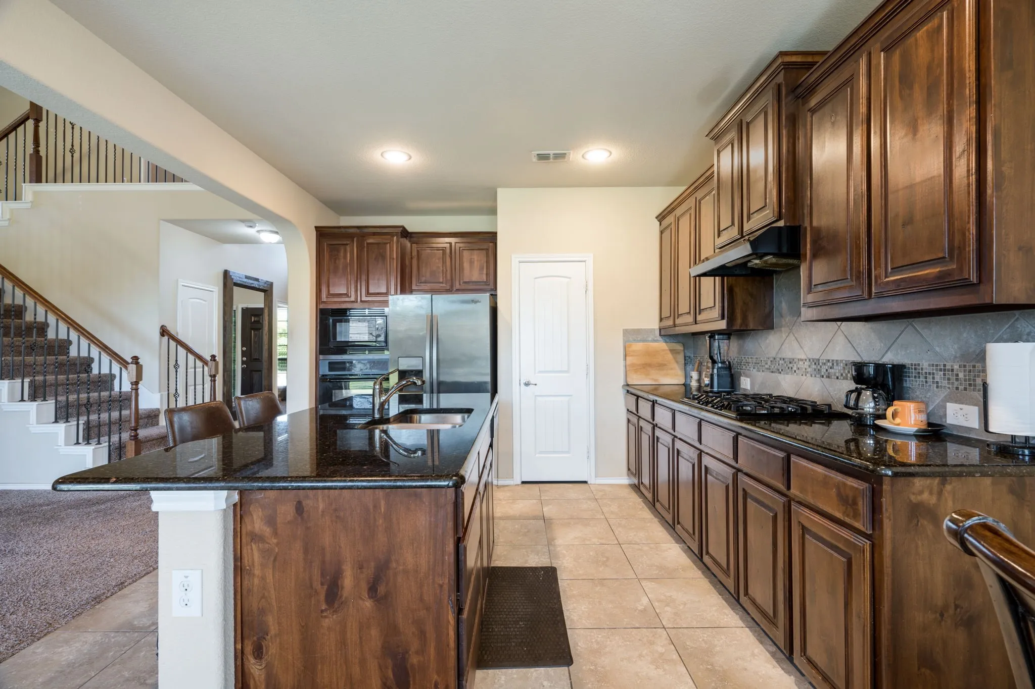 Single Family Residence For Sale in Dallas County , 1300 Bellingham Circle, Glenn Heights, Texas 75154, 5 Bedroom, 5 Bathroom, 2 Garage spaces, 3,156 Sqft, built in 2016, mls#21404666, Real Estate Agent in Glenn Heights, Homes For Sale in Dallas county, Homes For Sale in Glenn Heights, Realtor in Glenn Heights Texas, Real Estate Brokerage Independent Realty Texas, Luminita Cordes Realtor