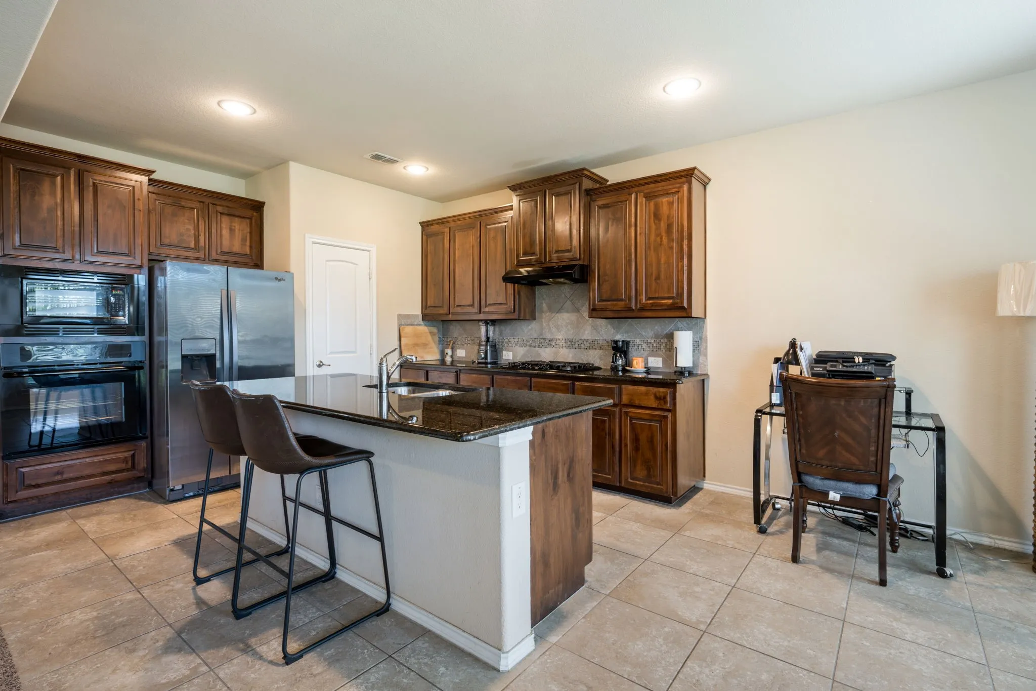 Single Family Residence For Sale in Dallas County , 1300 Bellingham Circle, Glenn Heights, Texas 75154, 5 Bedroom, 5 Bathroom, 2 Garage spaces, 3,156 Sqft, built in 2016, mls#21404666, Real Estate Agent in Glenn Heights, Homes For Sale in Dallas county, Homes For Sale in Glenn Heights, Realtor in Glenn Heights Texas, Real Estate Brokerage Independent Realty Texas, Luminita Cordes Realtor