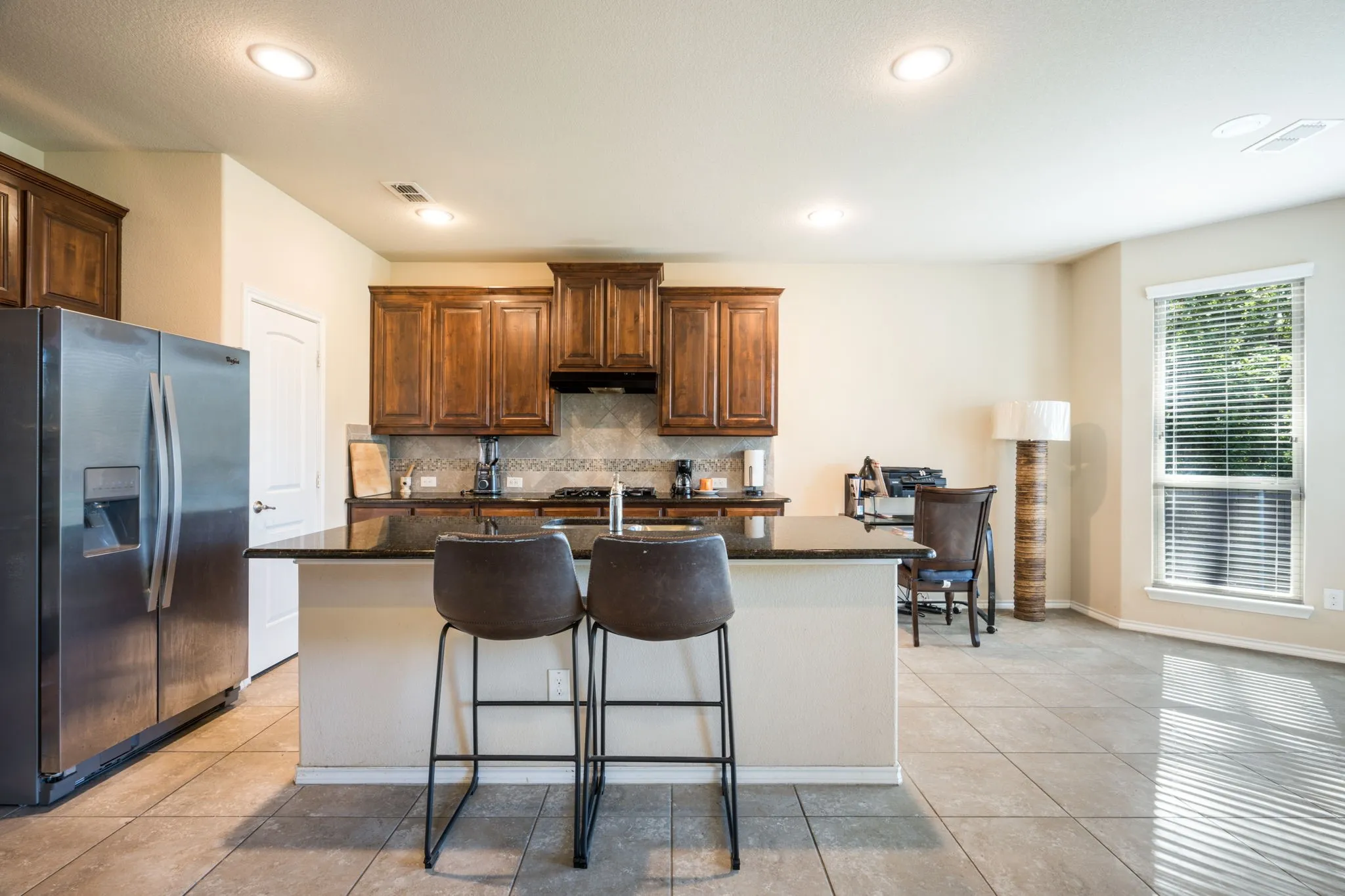 Single Family Residence For Sale in Dallas County , 1300 Bellingham Circle, Glenn Heights, Texas 75154, 5 Bedroom, 5 Bathroom, 2 Garage spaces, 3,156 Sqft, built in 2016, mls#21404666, Real Estate Agent in Glenn Heights, Homes For Sale in Dallas county, Homes For Sale in Glenn Heights, Realtor in Glenn Heights Texas, Real Estate Brokerage Independent Realty Texas, Luminita Cordes Realtor