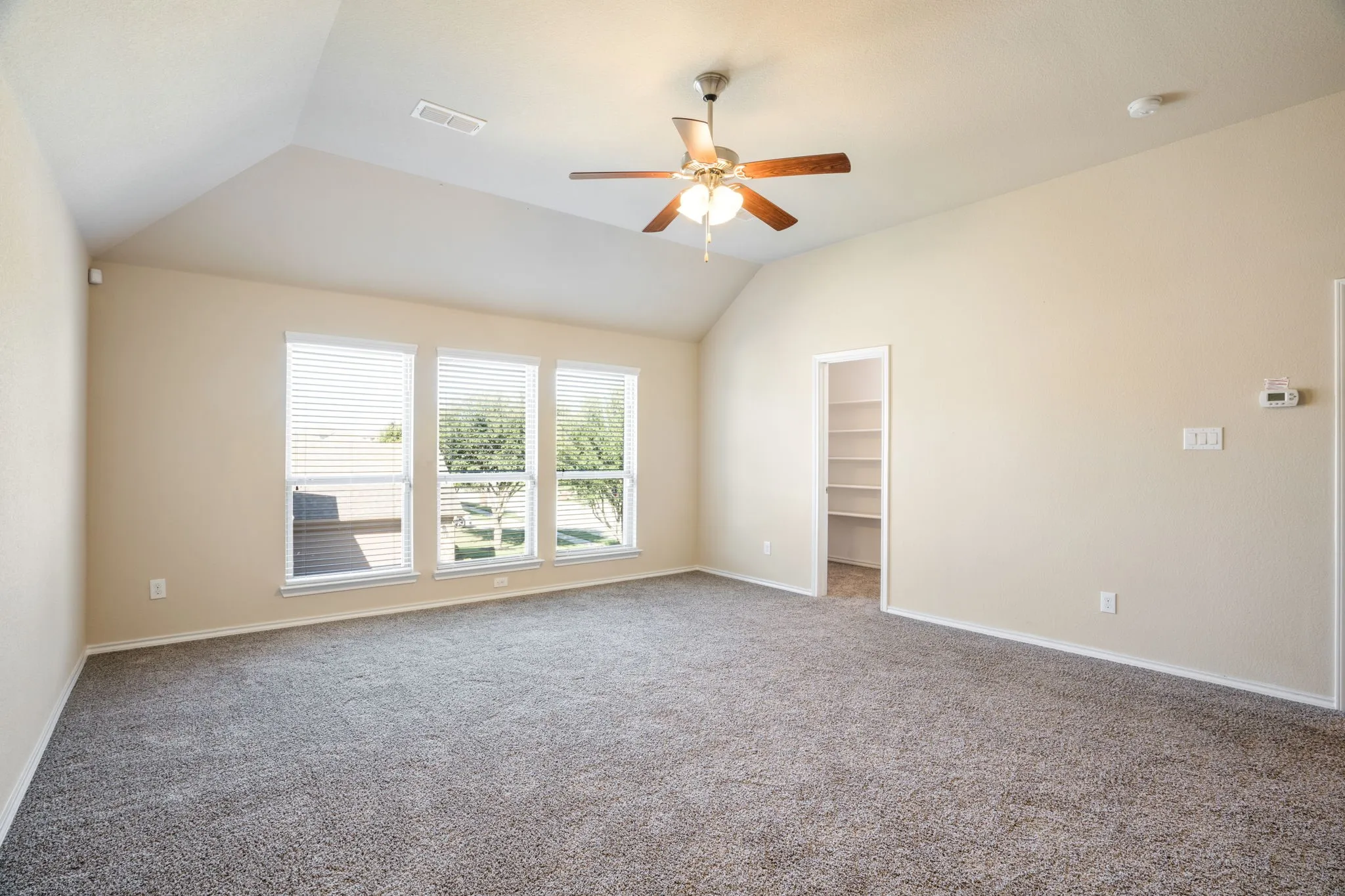 Single Family Residence For Sale in Dallas County , 1300 Bellingham Circle, Glenn Heights, Texas 75154, 5 Bedroom, 5 Bathroom, 2 Garage spaces, 3,156 Sqft, built in 2016, mls#21404666, Real Estate Agent in Glenn Heights, Homes For Sale in Dallas county, Homes For Sale in Glenn Heights, Realtor in Glenn Heights Texas, Real Estate Brokerage Independent Realty Texas, Luminita Cordes Realtor