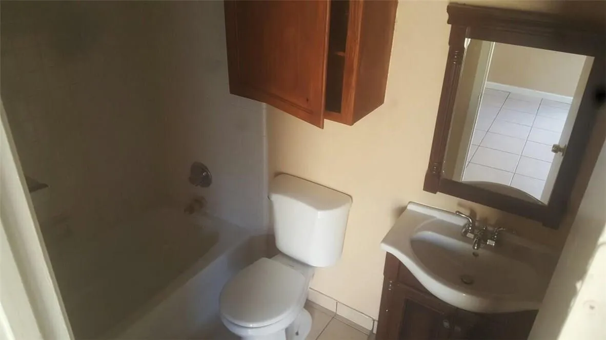 Condominium For Rent in Dallas County , 9811 Walnut Street 304, Dallas, Texas 75243, 1 Bedroom, 1 Bathroom, 1 Garage spaces, 535 Sqft, built in 1981, mls#21404647, Real Estate Agent in Dallas, Homes For Rent in Dallas county, Homes For Rent in Dallas, Realtor in Dallas Texas, Real Estate Brokerage Independent Realty Texas, Luminita Cordes Realtor