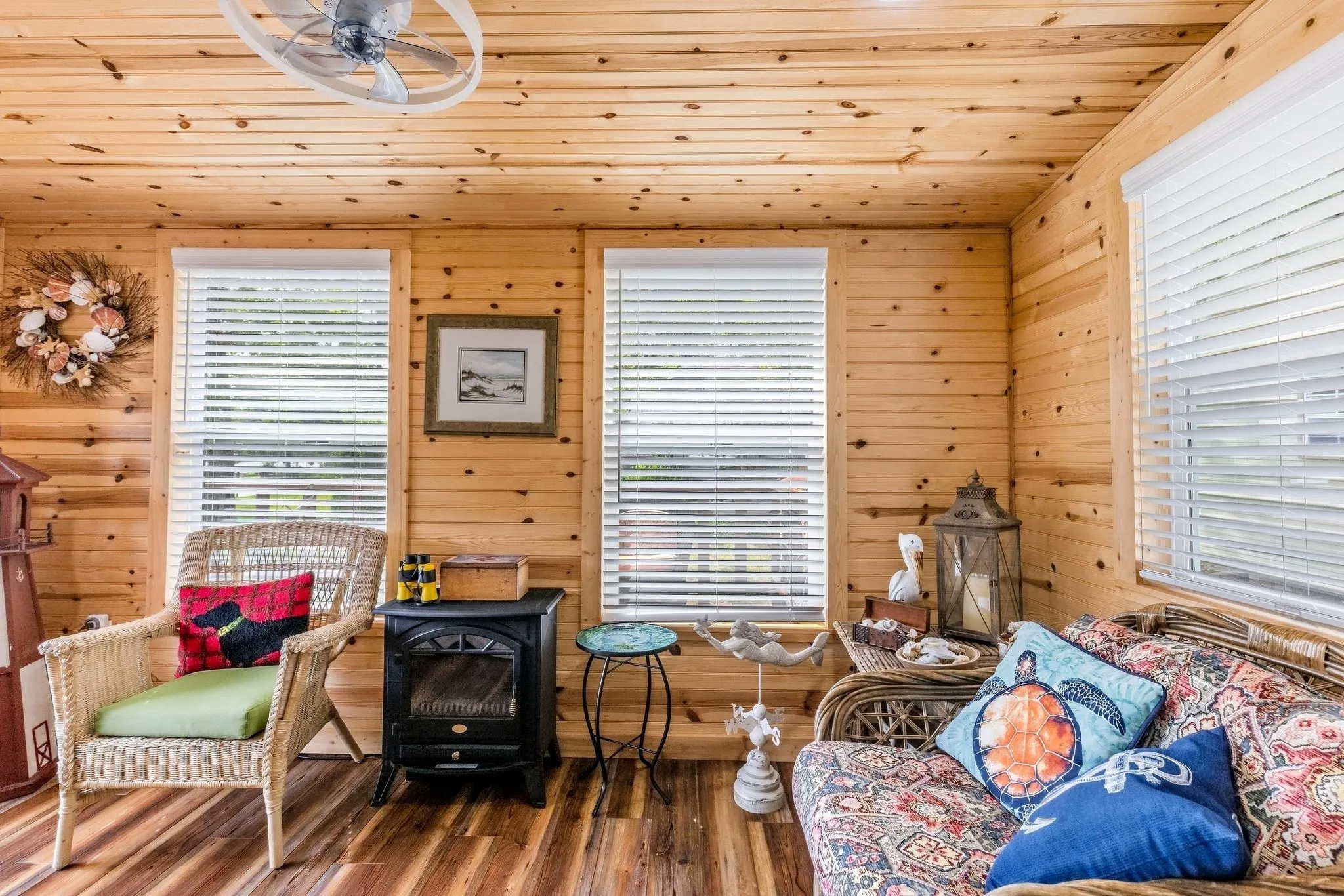Single Family Residence For Sale in Wood County , 659 CR 1698, Alba, Texas 75410, 1 Bedroom, 1 Bathroom, Garage spaces, 1,348 Sqft, built in 1980, mls#21404093, Real Estate Agent in Alba, Homes For Sale in Wood county, Homes For Sale in Alba, Realtor in Alba Texas, Real Estate Brokerage Independent Realty Texas, Luminita Cordes Realtor
