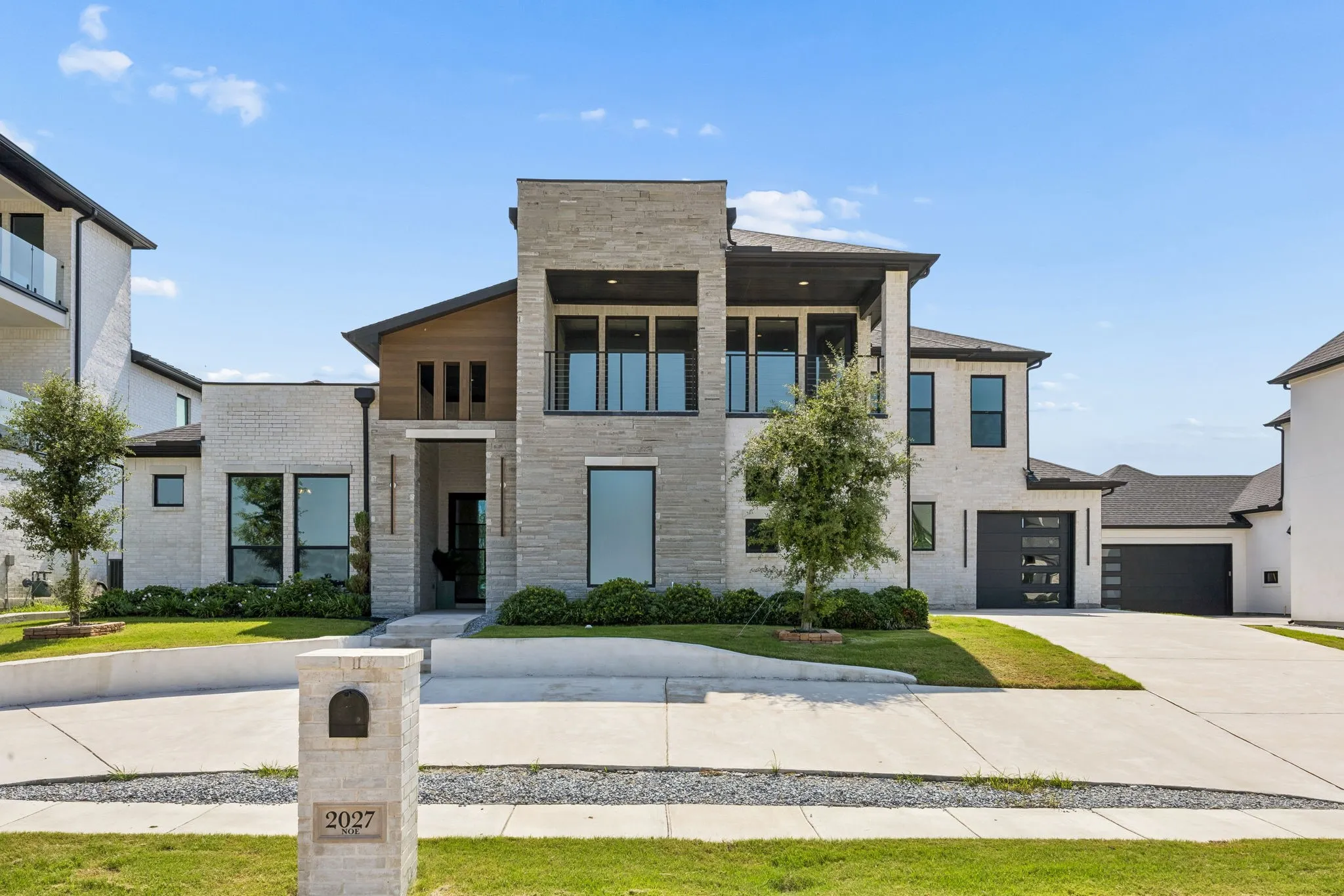 Single Family Residence For Sale in Rockwall County , 2027 Noe Boulevard, Heath, Texas 75126, 4 Bedroom, 5 Bathroom, 3 Garage spaces, 4,438 Sqft, built in 2022, mls#21401837, Real Estate Agent in Heath, Homes For Sale in Rockwall county, Homes For Sale in Heath, Realtor in Heath Texas, Real Estate Brokerage Independent Realty Texas, Luminita Cordes Realtor