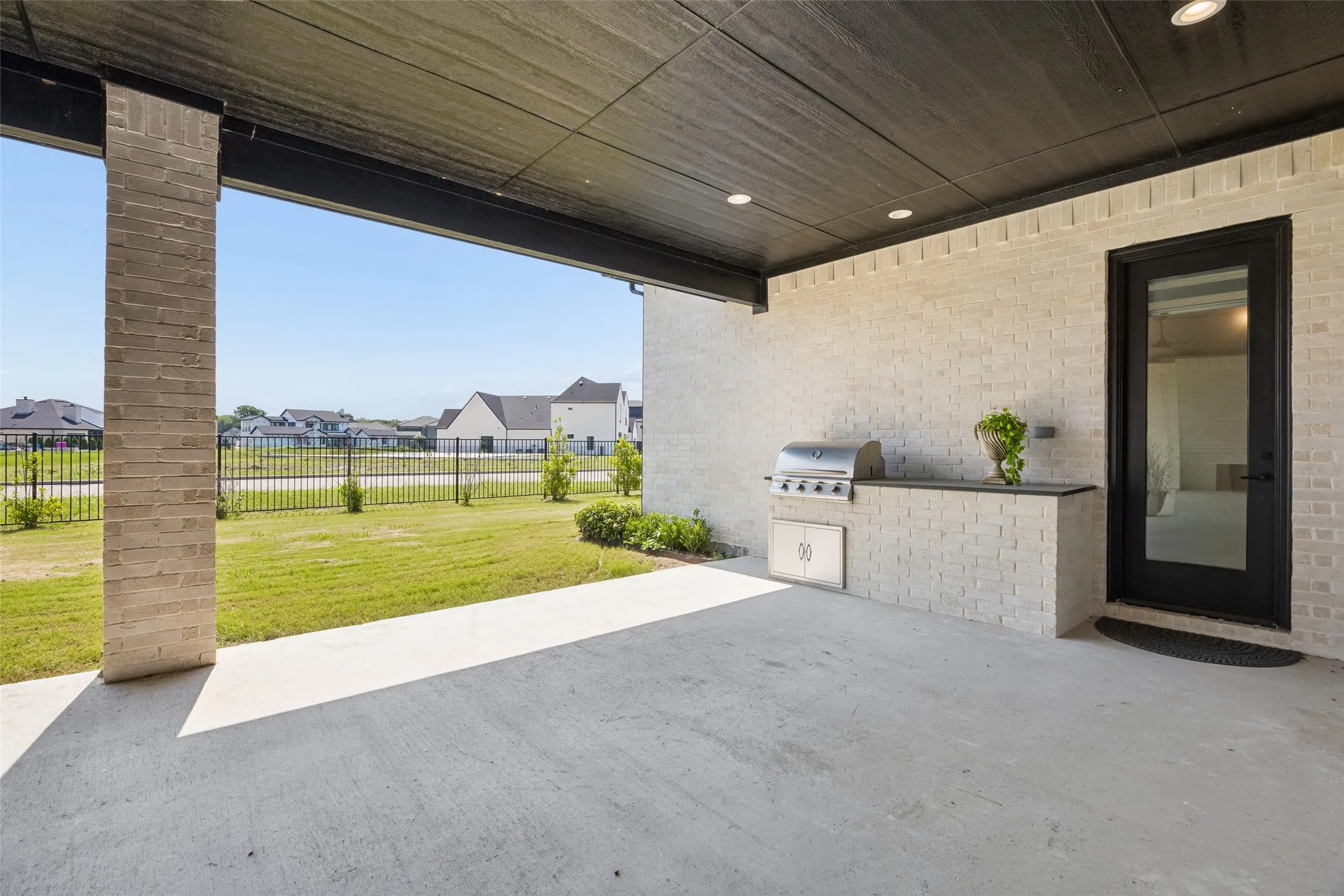 Single Family Residence For Sale in Rockwall County , 2027 Noe Boulevard, Heath, Texas 75126, 4 Bedroom, 5 Bathroom, 3 Garage spaces, 4,438 Sqft, built in 2022, mls#21401837, Real Estate Agent in Heath, Homes For Sale in Rockwall county, Homes For Sale in Heath, Realtor in Heath Texas, Real Estate Brokerage Independent Realty Texas, Luminita Cordes Realtor