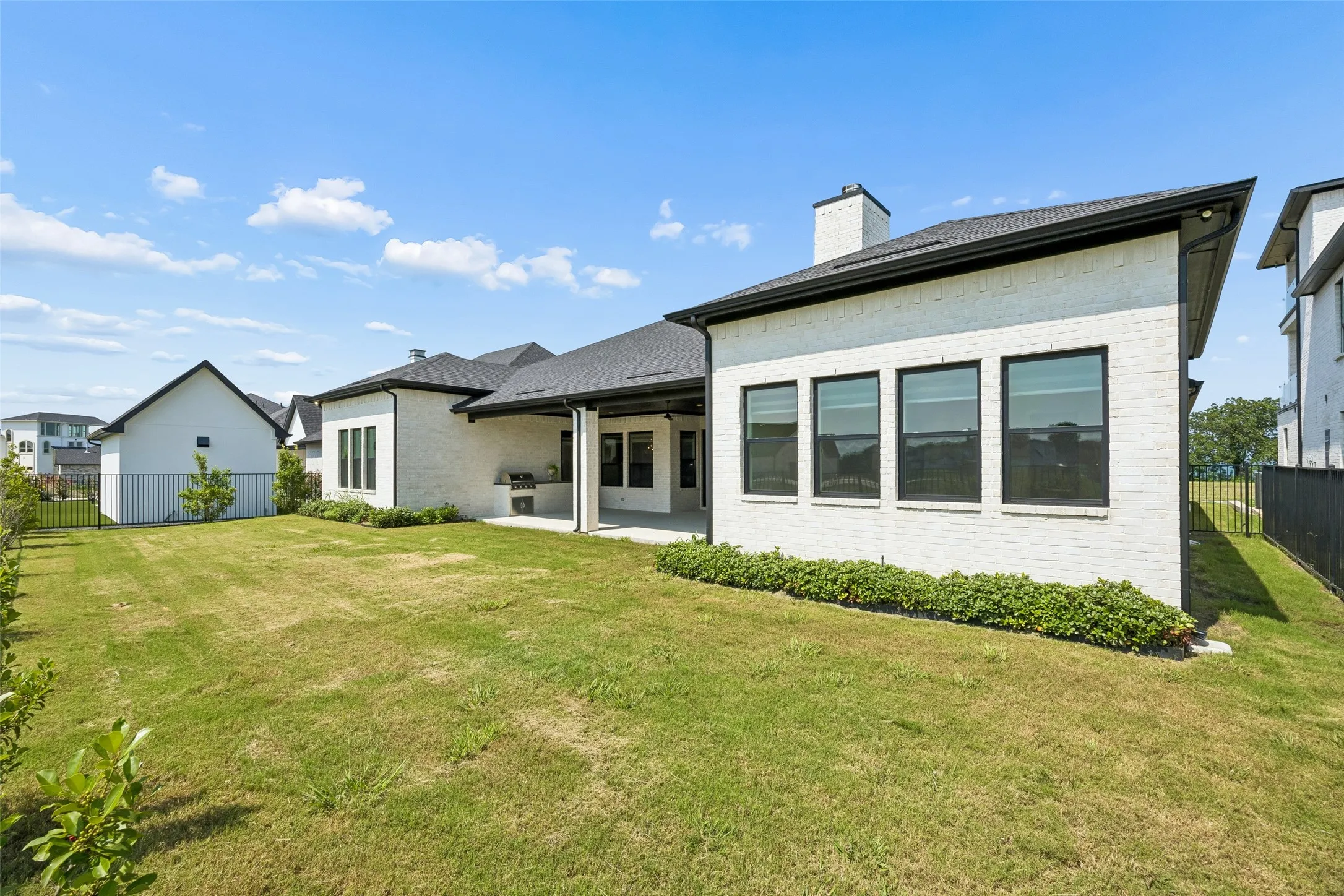 Single Family Residence For Sale in Rockwall County , 2027 Noe Boulevard, Heath, Texas 75126, 4 Bedroom, 5 Bathroom, 3 Garage spaces, 4,438 Sqft, built in 2022, mls#21401837, Real Estate Agent in Heath, Homes For Sale in Rockwall county, Homes For Sale in Heath, Realtor in Heath Texas, Real Estate Brokerage Independent Realty Texas, Luminita Cordes Realtor