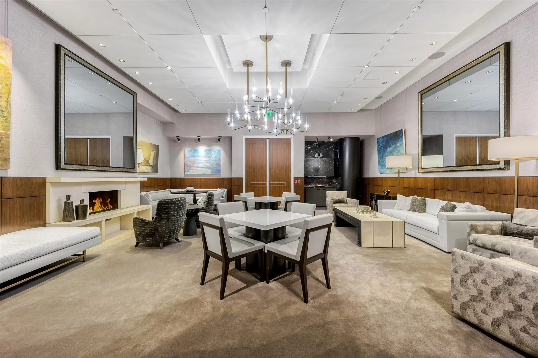 One of several owners' lounges
