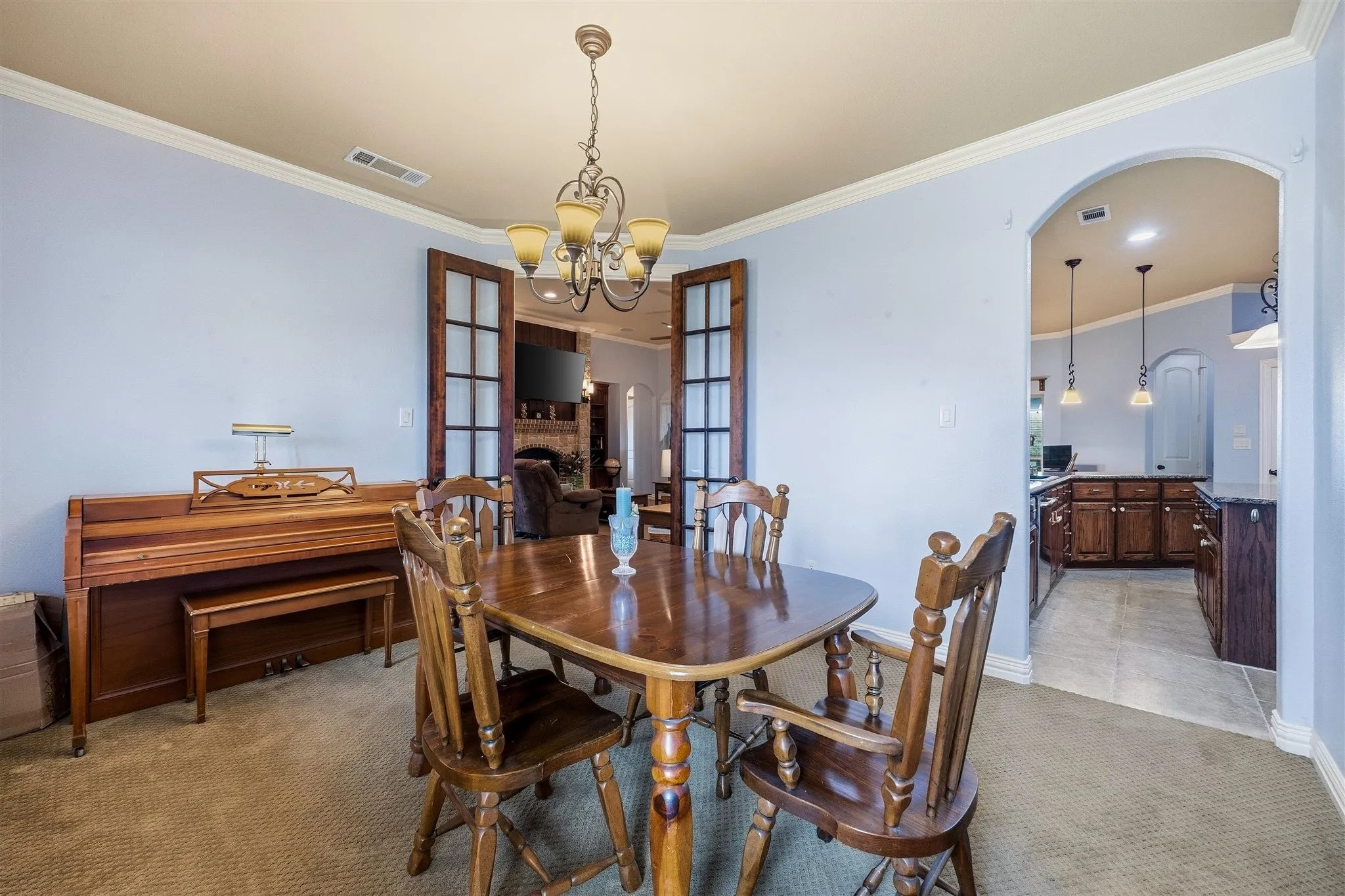 Single Family Residence For Sale in Kaufman County , 1066 Canyon Lake Road, Wills Point, Texas 75169, 5 Bedroom, 4 Bathroom, 3 Garage spaces, 3,355 Sqft, built in 2011, mls#21402680, Real Estate Agent in Wills Point, Homes For Sale in Kaufman county, Homes For Sale in Wills Point, Realtor in Wills Point Texas, Real Estate Brokerage Independent Realty Texas, Luminita Cordes Realtor
