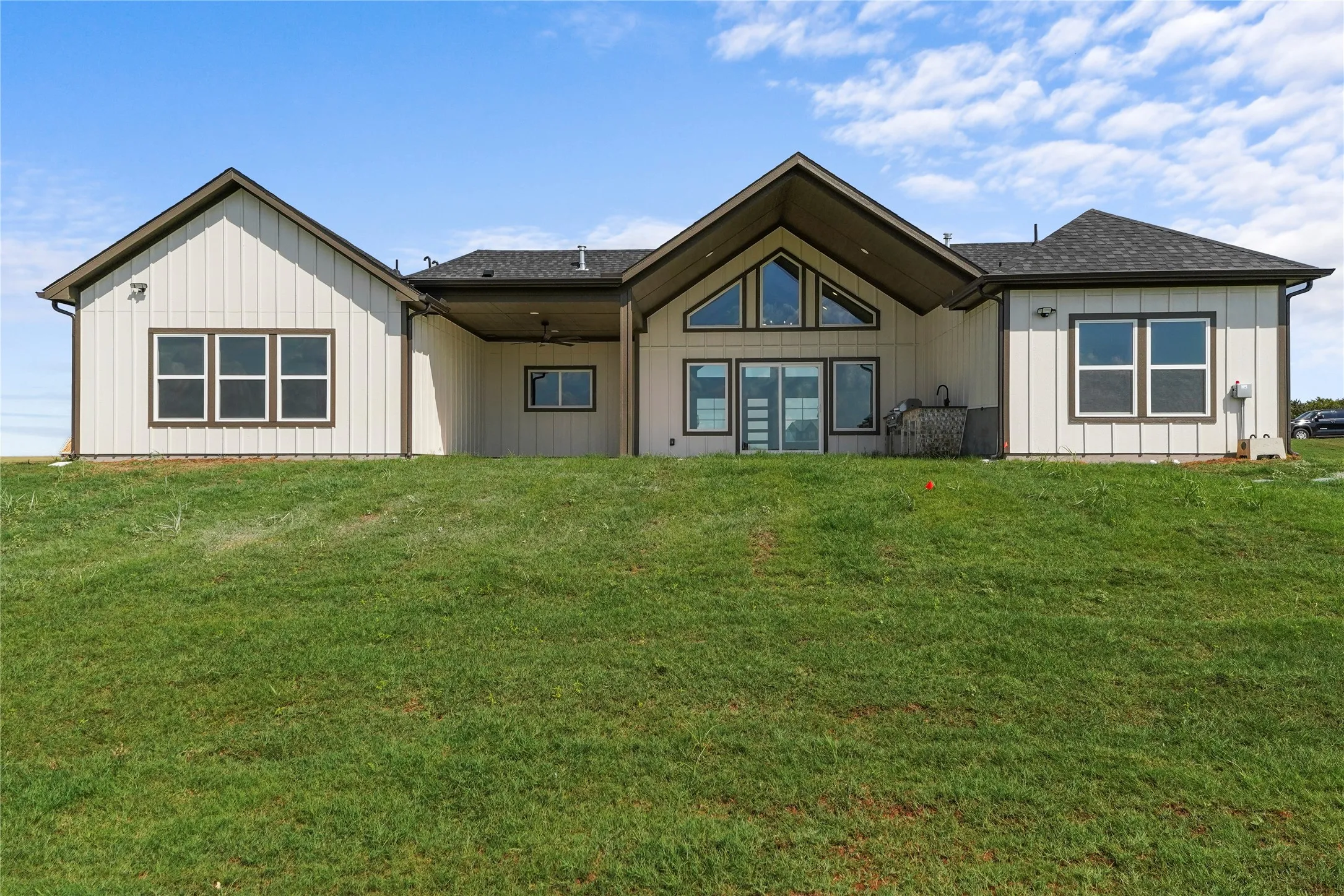 Single Family Residence For Sale in Grayson County , 1008 Dixie Estates Way, Whitesboro, Texas 76273, 4 Bedroom, 3 Bathroom, 2 Garage spaces, 2,535 Sqft, built in 2026, mls#21403323, Real Estate Agent in Whitesboro, Homes For Sale in Grayson county, Homes For Sale in Whitesboro, Realtor in Whitesboro Texas, Real Estate Brokerage Independent Realty Texas, Luminita Cordes Realtor