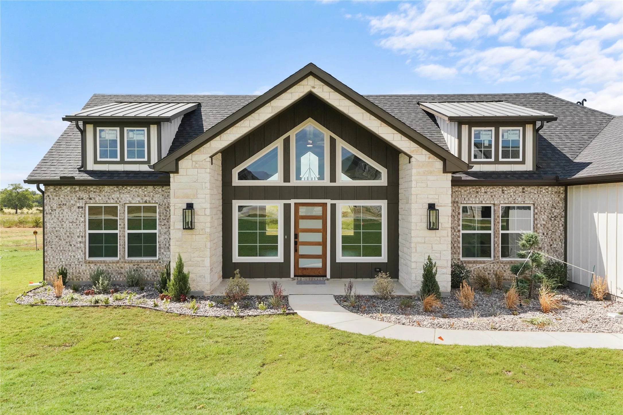 Single Family Residence For Sale in Grayson County , 1008 Dixie Estates Way, Whitesboro, Texas 76273, 4 Bedroom, 3 Bathroom, 2 Garage spaces, 2,535 Sqft, built in 2026, mls#21403323, Real Estate Agent in Whitesboro, Homes For Sale in Grayson county, Homes For Sale in Whitesboro, Realtor in Whitesboro Texas, Real Estate Brokerage Independent Realty Texas, Luminita Cordes Realtor