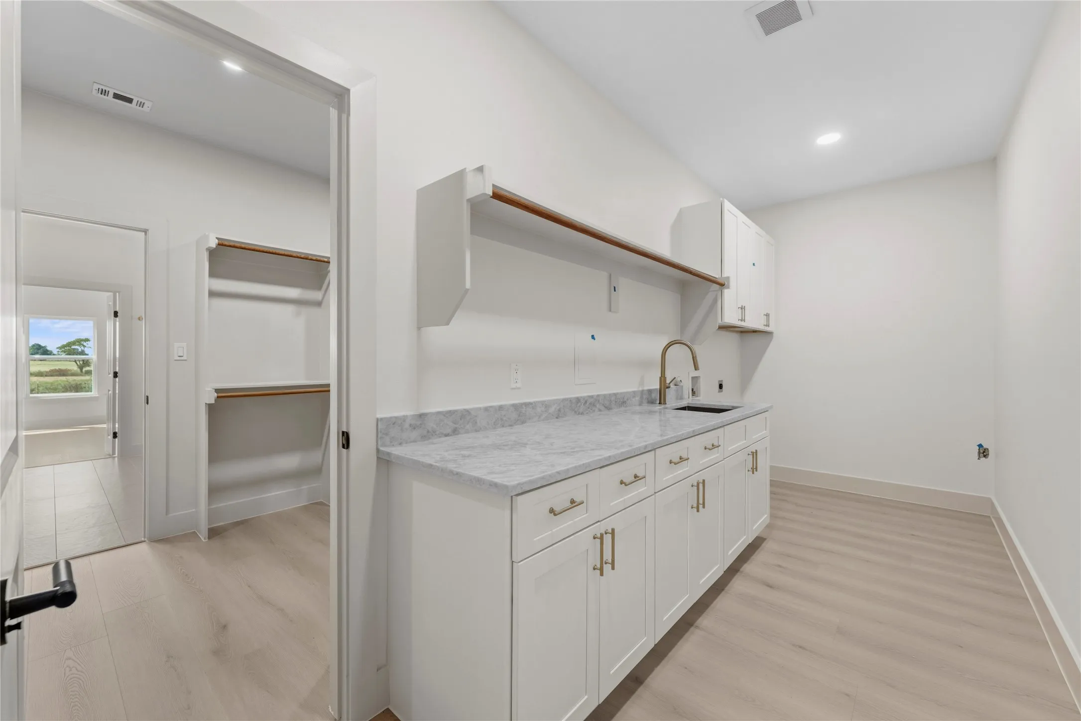 entrance from primary closet