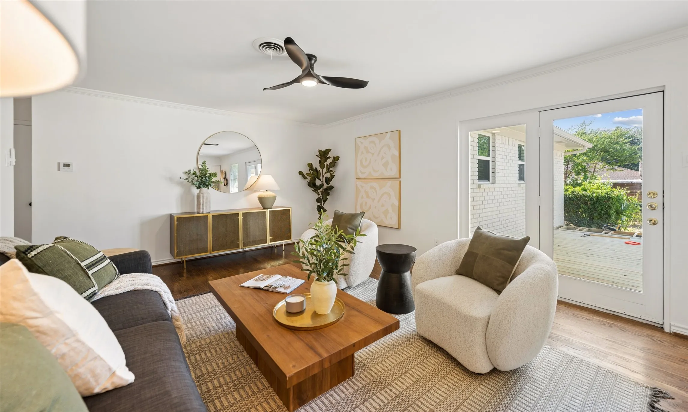 Second living room (den)