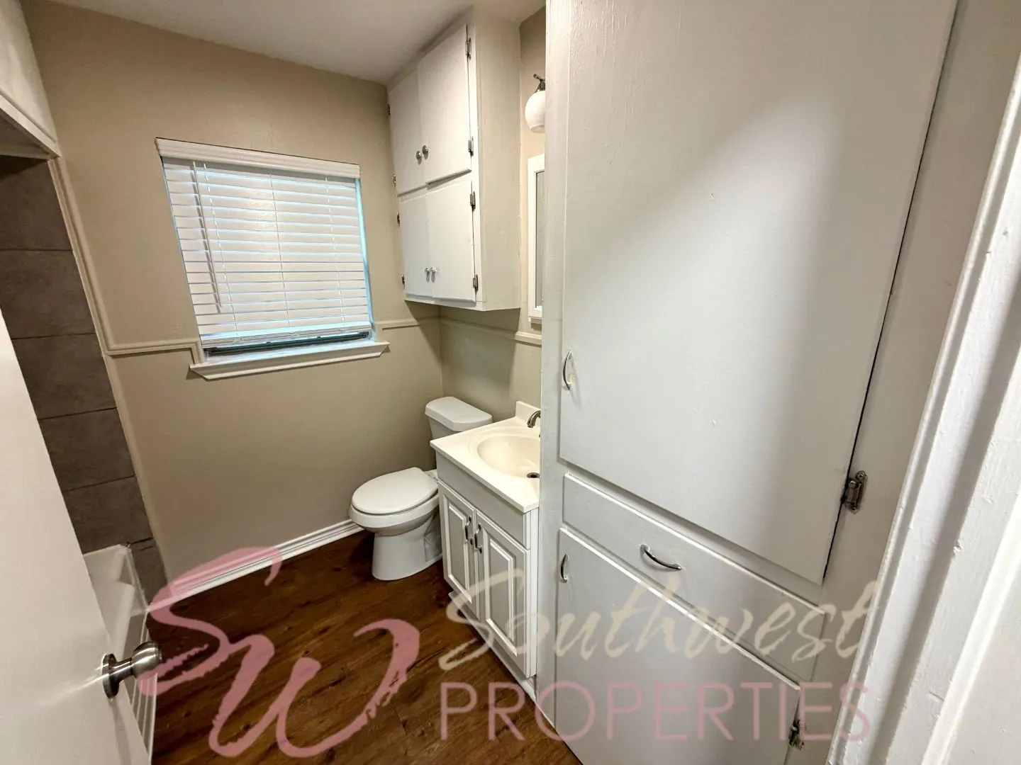 Single Family Residence For Rent in Erath County , 107 Greenview Drive, Stephenville, Texas 76401, 3 Bedroom, 1 Bathroom, Garage spaces, 1,253 Sqft, built in 1951, mls#21404826, Real Estate Agent in Stephenville, Homes For Rent in Erath county, Homes For Rent in Stephenville, Realtor in Stephenville Texas, Real Estate Brokerage Independent Realty Texas, Luminita Cordes Realtor