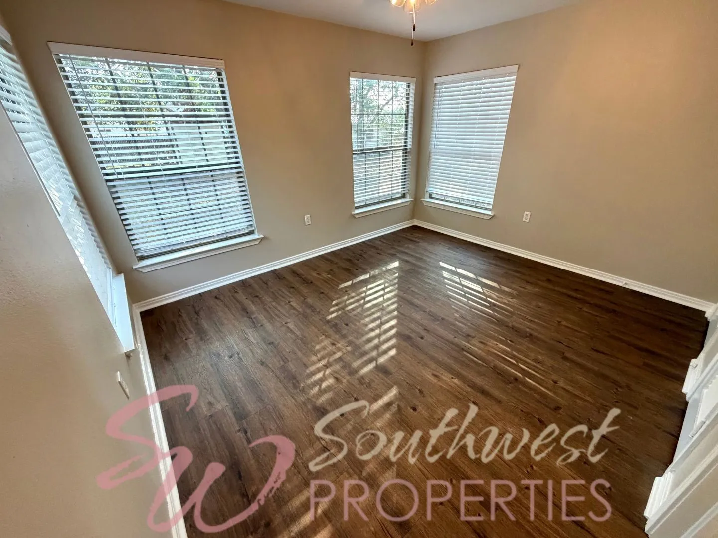Single Family Residence For Rent in Erath County , 107 Greenview Drive, Stephenville, Texas 76401, 3 Bedroom, 1 Bathroom, Garage spaces, 1,253 Sqft, built in 1951, mls#21404826, Real Estate Agent in Stephenville, Homes For Rent in Erath county, Homes For Rent in Stephenville, Realtor in Stephenville Texas, Real Estate Brokerage Independent Realty Texas, Luminita Cordes Realtor
