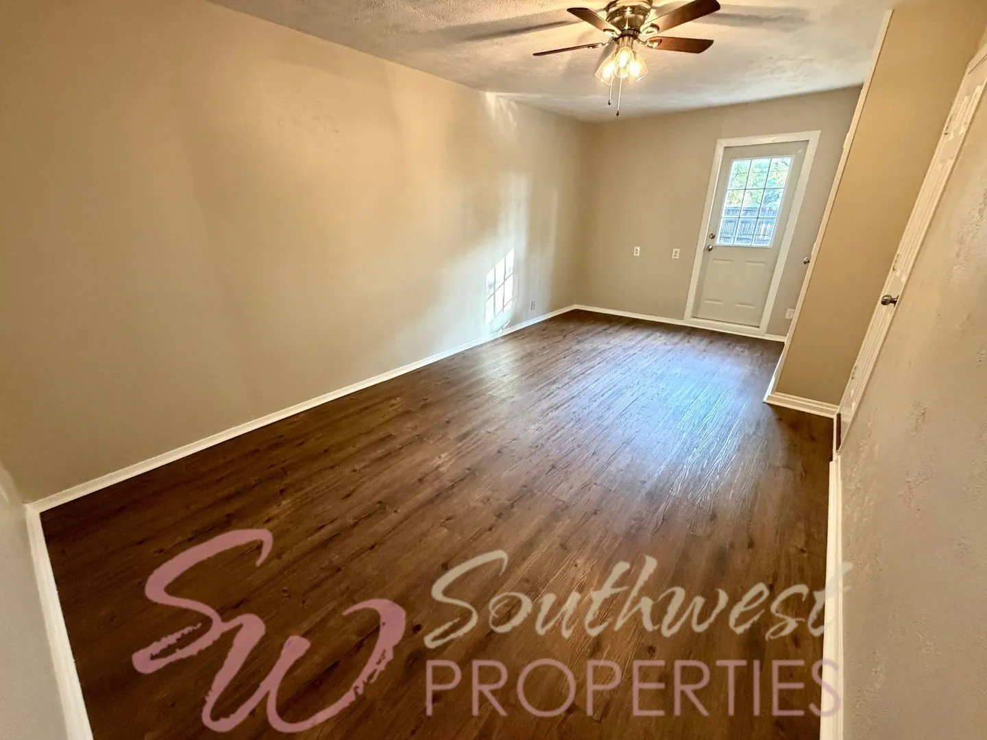 Single Family Residence For Rent in Erath County , 107 Greenview Drive, Stephenville, Texas 76401, 3 Bedroom, 1 Bathroom, Garage spaces, 1,253 Sqft, built in 1951, mls#21404826, Real Estate Agent in Stephenville, Homes For Rent in Erath county, Homes For Rent in Stephenville, Realtor in Stephenville Texas, Real Estate Brokerage Independent Realty Texas, Luminita Cordes Realtor