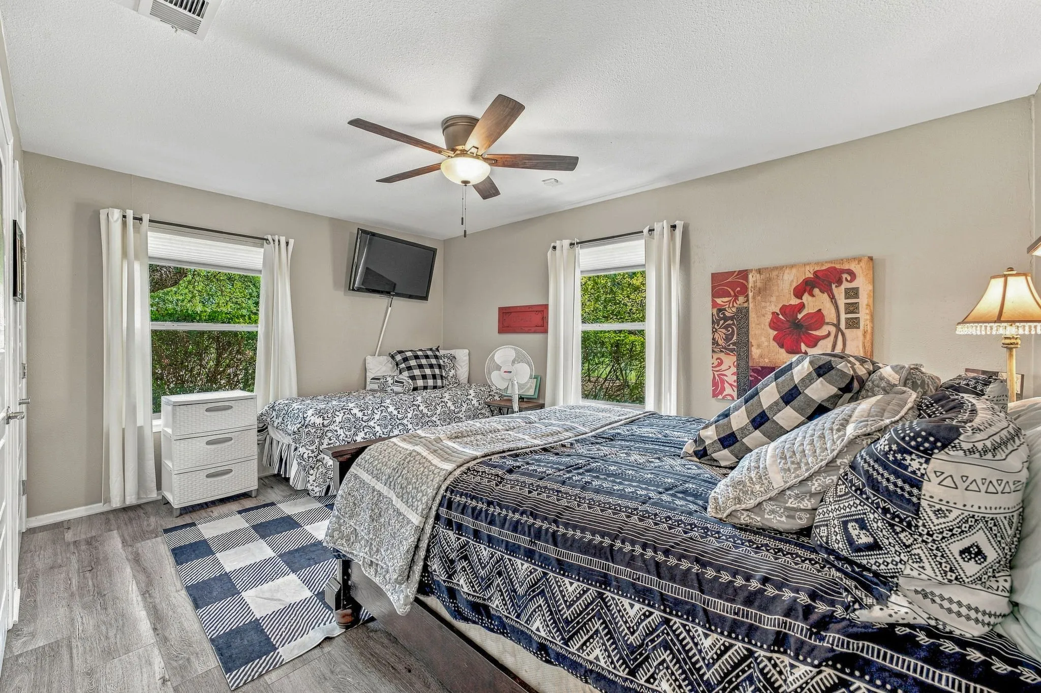 Single Family Residence For Sale in Hood County , 4304 Acoma Court, Granbury, Texas 76048, 4 Bedroom, 3 Bathroom, 4 Garage spaces, 2,212 Sqft, built in 1980, mls#21403980, Real Estate Agent in Granbury, Homes For Sale in Hood county, Homes For Sale in Granbury, Realtor in Granbury Texas, Real Estate Brokerage Independent Realty Texas, Luminita Cordes Realtor