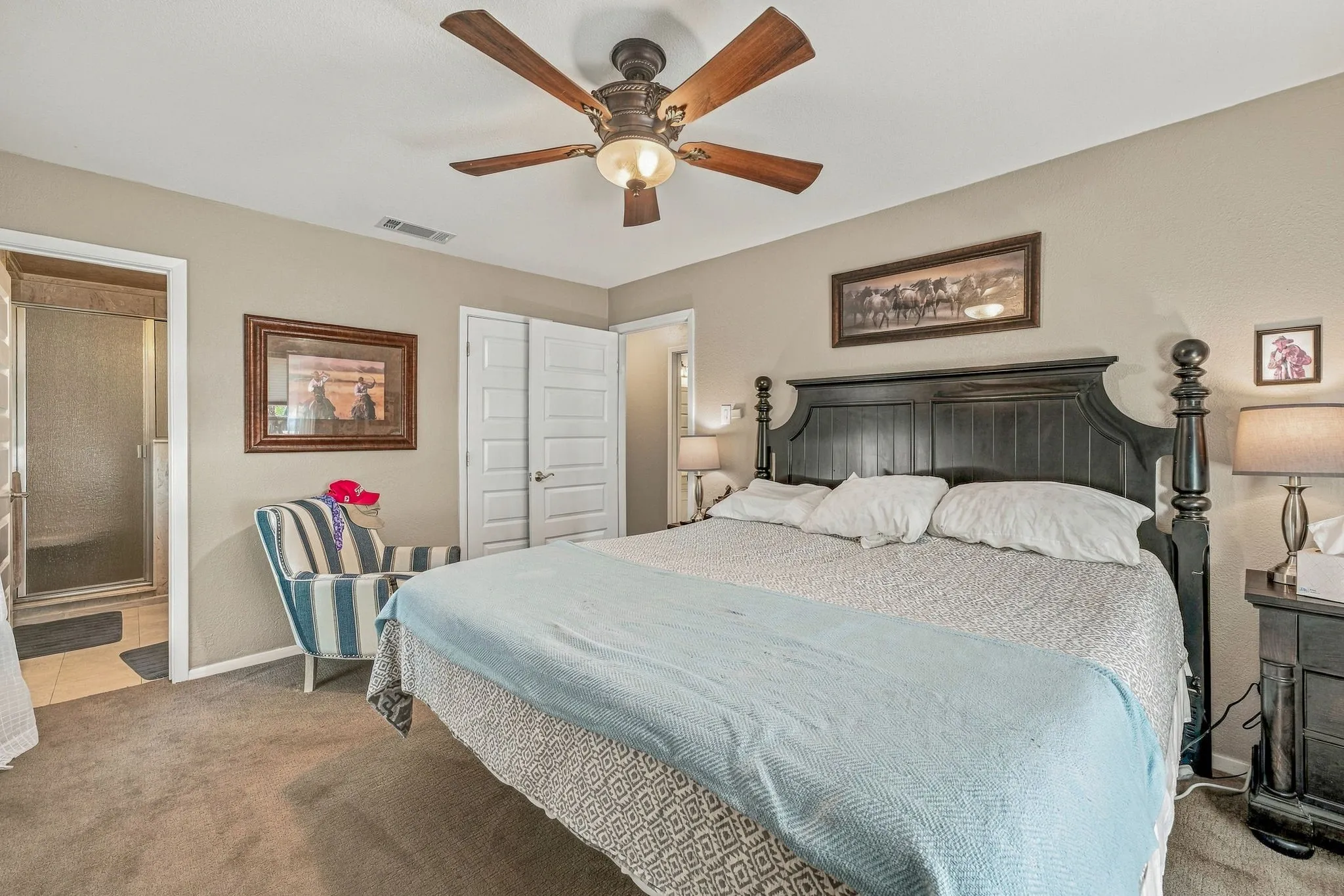 Single Family Residence For Sale in Hood County , 4304 Acoma Court, Granbury, Texas 76048, 4 Bedroom, 3 Bathroom, 4 Garage spaces, 2,212 Sqft, built in 1980, mls#21403980, Real Estate Agent in Granbury, Homes For Sale in Hood county, Homes For Sale in Granbury, Realtor in Granbury Texas, Real Estate Brokerage Independent Realty Texas, Luminita Cordes Realtor