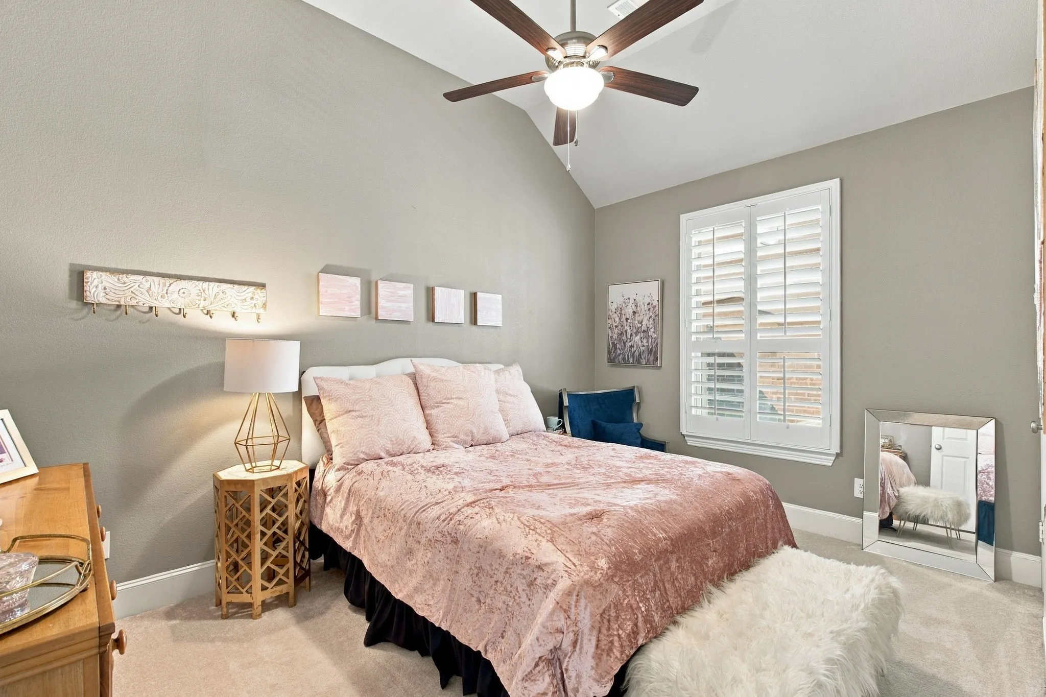 Single Family Residence For Sale in Denton County , 8508 Cholla Boulevard, Lantana, Texas 76226, 4 Bedroom, 4 Bathroom, 3 Garage spaces, 3,226 Sqft, built in 2016, mls#21404728, Real Estate Agent in Lantana, Homes For Sale in Denton county, Homes For Sale in Lantana, Realtor in Lantana Texas, Real Estate Brokerage Independent Realty Texas, Luminita Cordes Realtor