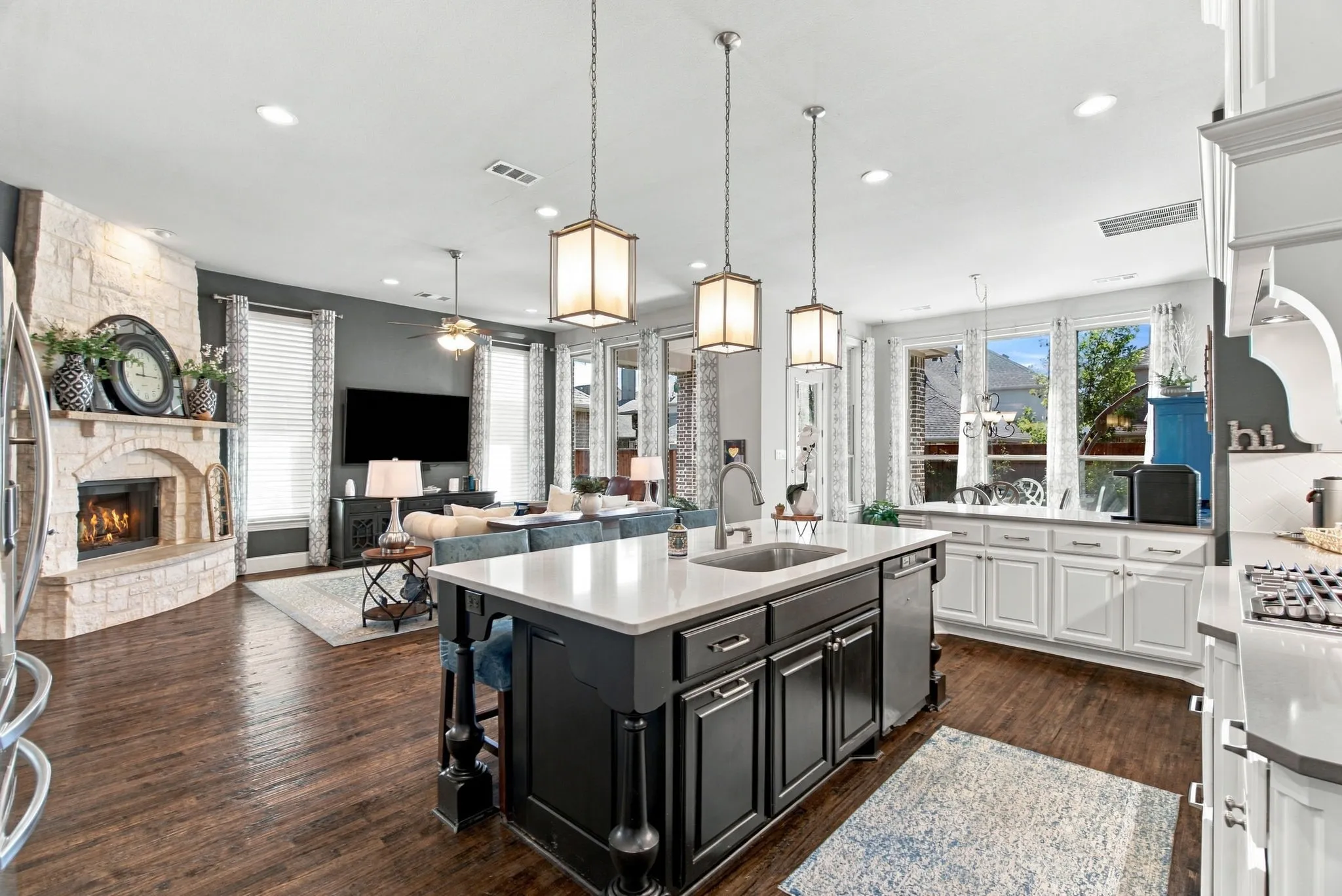 Single Family Residence For Sale in Denton County , 8508 Cholla Boulevard, Lantana, Texas 76226, 4 Bedroom, 4 Bathroom, 3 Garage spaces, 3,226 Sqft, built in 2016, mls#21404728, Real Estate Agent in Lantana, Homes For Sale in Denton county, Homes For Sale in Lantana, Realtor in Lantana Texas, Real Estate Brokerage Independent Realty Texas, Luminita Cordes Realtor