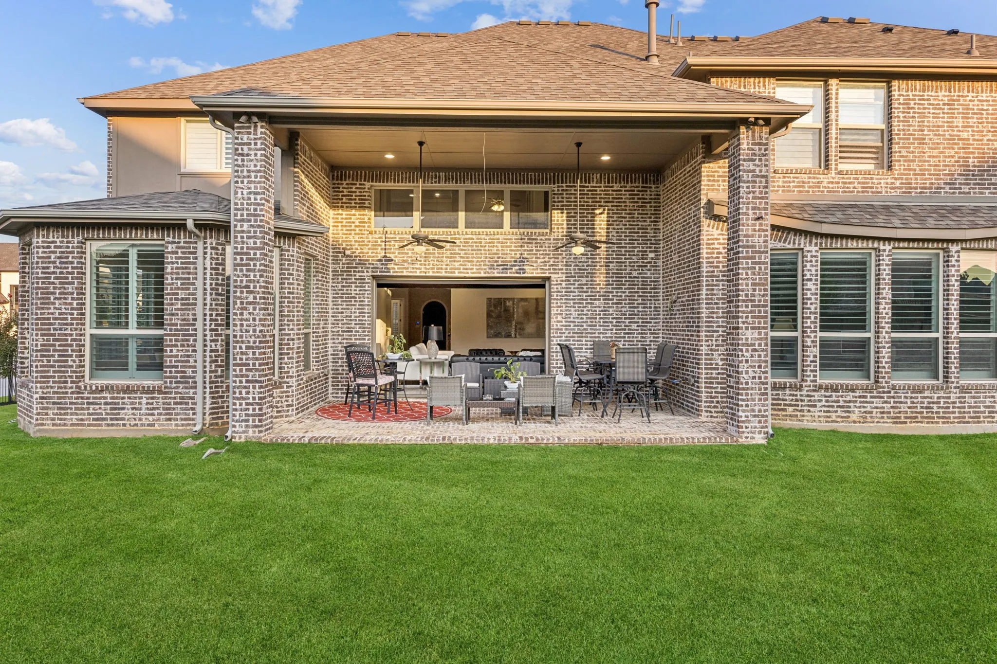Single Family Residence For Rent in Tarrant County , 920 Rhone Lane, Southlake, Texas 76092, 5 Bedroom, 7 Bathroom, 3 Garage spaces, 5,485 Sqft, built in 2016, mls#21404844, Real Estate Agent in Southlake, Homes For Rent in Tarrant county, Homes For Rent in Southlake, Realtor in Southlake Texas, Real Estate Brokerage Independent Realty Texas, Luminita Cordes Realtor