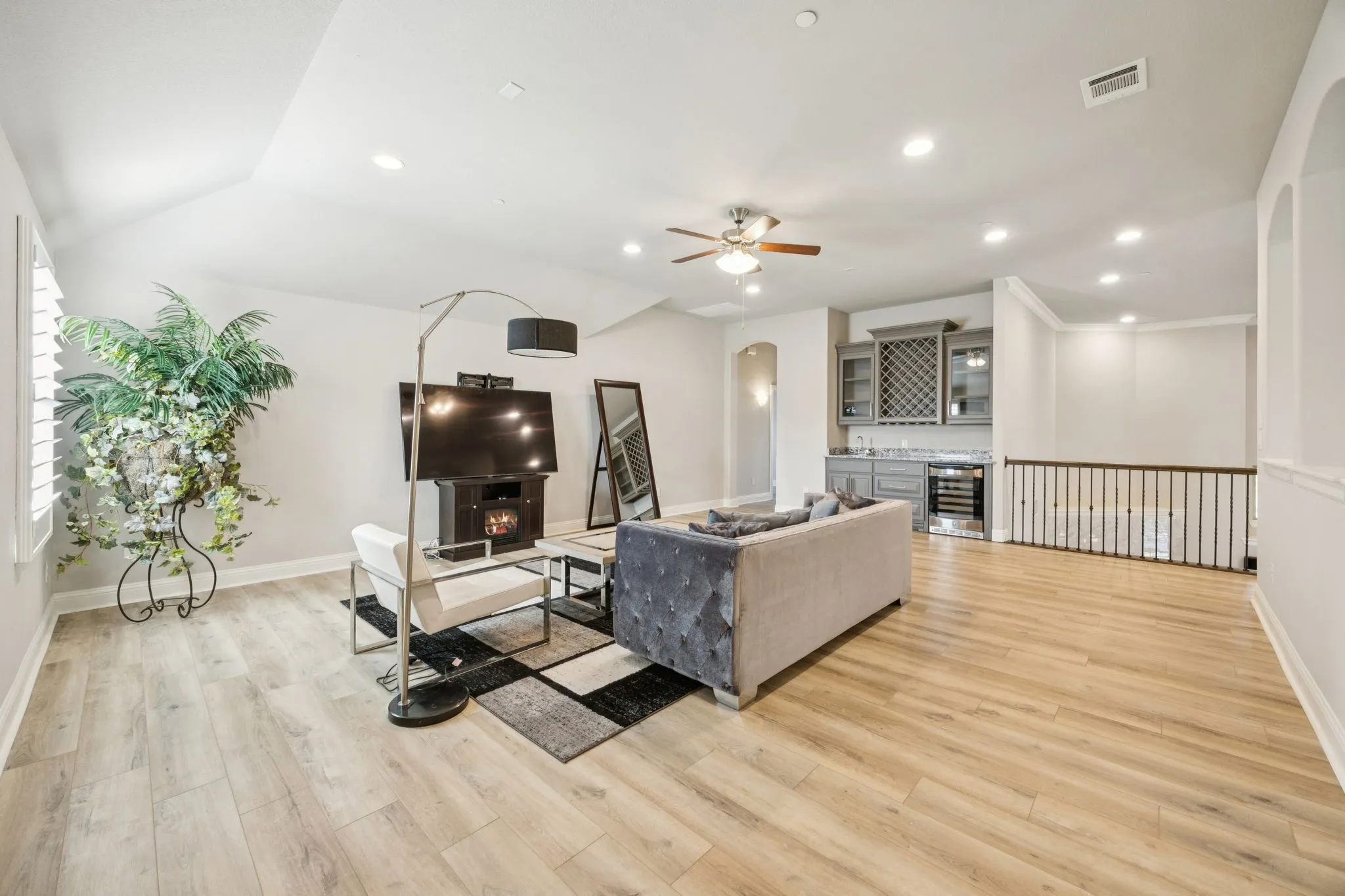 Single Family Residence For Rent in Tarrant County , 920 Rhone Lane, Southlake, Texas 76092, 5 Bedroom, 7 Bathroom, 3 Garage spaces, 5,485 Sqft, built in 2016, mls#21404844, Real Estate Agent in Southlake, Homes For Rent in Tarrant county, Homes For Rent in Southlake, Realtor in Southlake Texas, Real Estate Brokerage Independent Realty Texas, Luminita Cordes Realtor