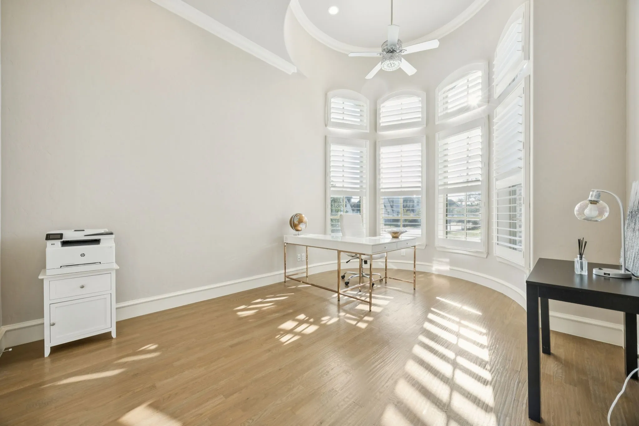 Single Family Residence For Rent in Tarrant County , 920 Rhone Lane, Southlake, Texas 76092, 5 Bedroom, 7 Bathroom, 3 Garage spaces, 5,485 Sqft, built in 2016, mls#21404844, Real Estate Agent in Southlake, Homes For Rent in Tarrant county, Homes For Rent in Southlake, Realtor in Southlake Texas, Real Estate Brokerage Independent Realty Texas, Luminita Cordes Realtor