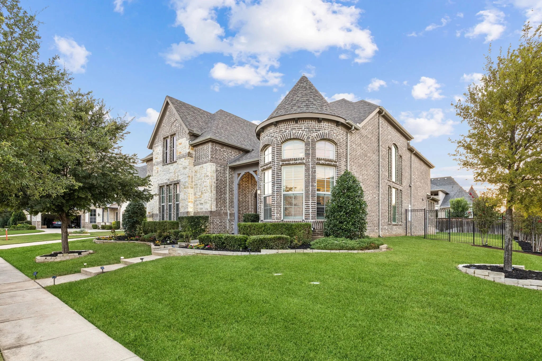 Single Family Residence For Rent