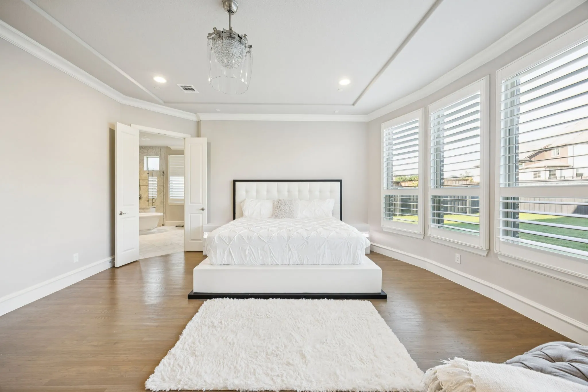 Single Family Residence For Rent in Tarrant County , 920 Rhone Lane, Southlake, Texas 76092, 5 Bedroom, 7 Bathroom, 3 Garage spaces, 5,485 Sqft, built in 2016, mls#21404844, Real Estate Agent in Southlake, Homes For Rent in Tarrant county, Homes For Rent in Southlake, Realtor in Southlake Texas, Real Estate Brokerage Independent Realty Texas, Luminita Cordes Realtor