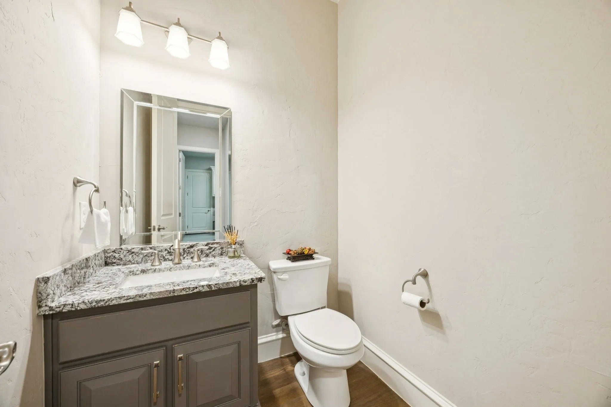 Single Family Residence For Rent in Tarrant County , 920 Rhone Lane, Southlake, Texas 76092, 5 Bedroom, 7 Bathroom, 3 Garage spaces, 5,485 Sqft, built in 2016, mls#21404844, Real Estate Agent in Southlake, Homes For Rent in Tarrant county, Homes For Rent in Southlake, Realtor in Southlake Texas, Real Estate Brokerage Independent Realty Texas, Luminita Cordes Realtor