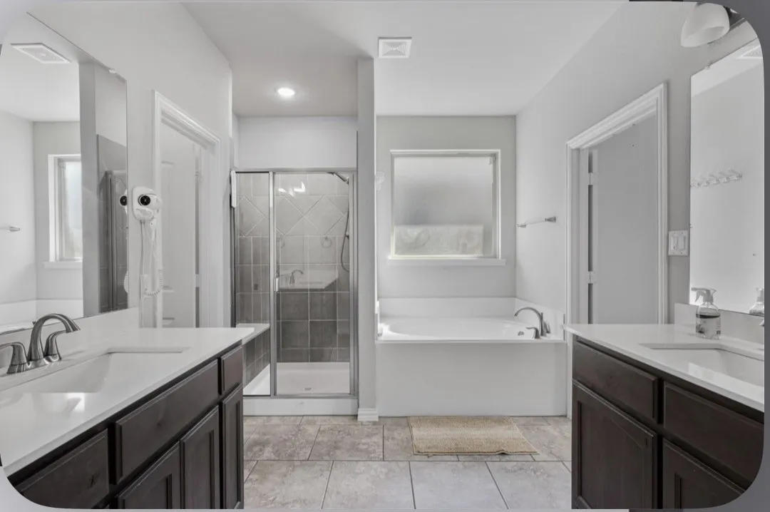 Single Family Residence For Sale in Grayson County , 4704 Cormorant Drive, Sherman, Texas 75092, 4 Bedroom, 3 Bathroom, 2 Garage spaces, 2,590 Sqft, built in 2020, mls#21404845, Real Estate Agent in Sherman, Homes For Sale in Grayson county, Homes For Sale in Sherman, Realtor in Sherman Texas, Real Estate Brokerage Independent Realty Texas, Luminita Cordes Realtor