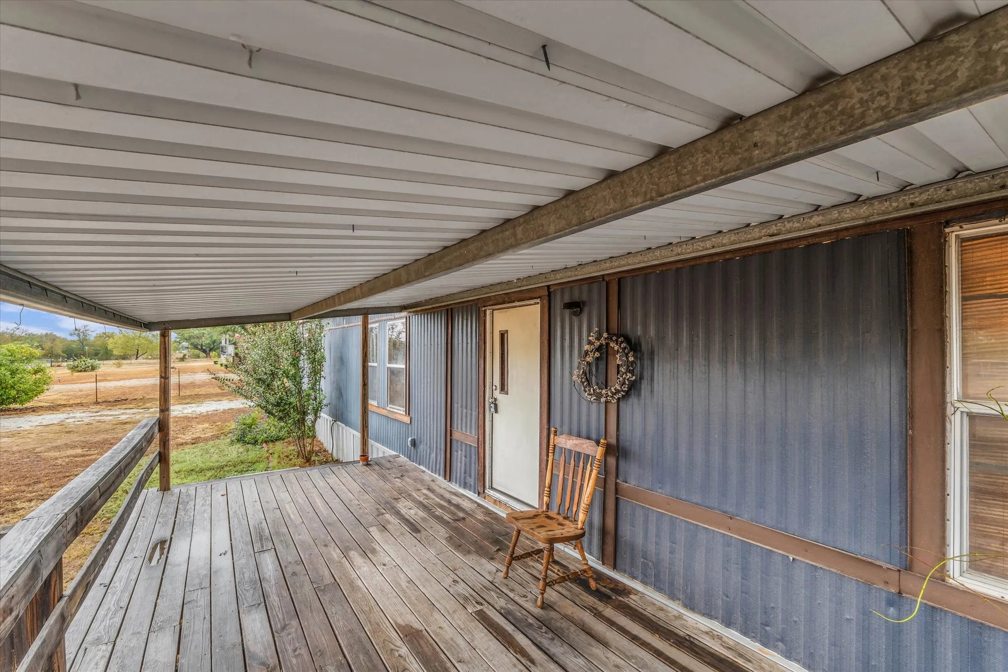 Mobile Home For Sale in Mc Lennan County , 0 Lakeside, China Spring, Texas 76633, 2 Bedroom, 2 Bathroom, Garage spaces, 1,216 Sqft, built in 2000, mls#21404814, Real Estate Agent in China Spring, Homes For Sale in Mc Lennan county, Homes For Sale in China Spring, Realtor in China Spring Texas, Real Estate Brokerage Independent Realty Texas, Luminita Cordes Realtor