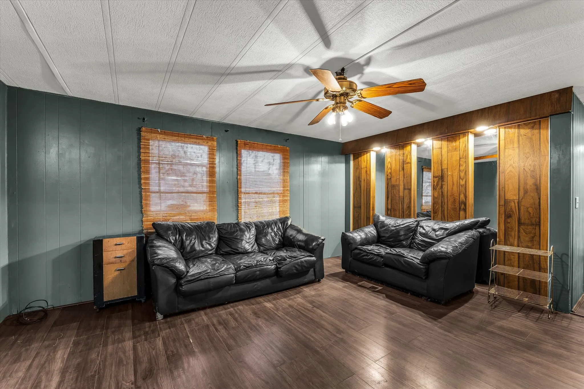Mobile Home For Sale in Mc Lennan County , 0 Lakeside, China Spring, Texas 76633, 2 Bedroom, 2 Bathroom, Garage spaces, 1,216 Sqft, built in 2000, mls#21404814, Real Estate Agent in China Spring, Homes For Sale in Mc Lennan county, Homes For Sale in China Spring, Realtor in China Spring Texas, Real Estate Brokerage Independent Realty Texas, Luminita Cordes Realtor