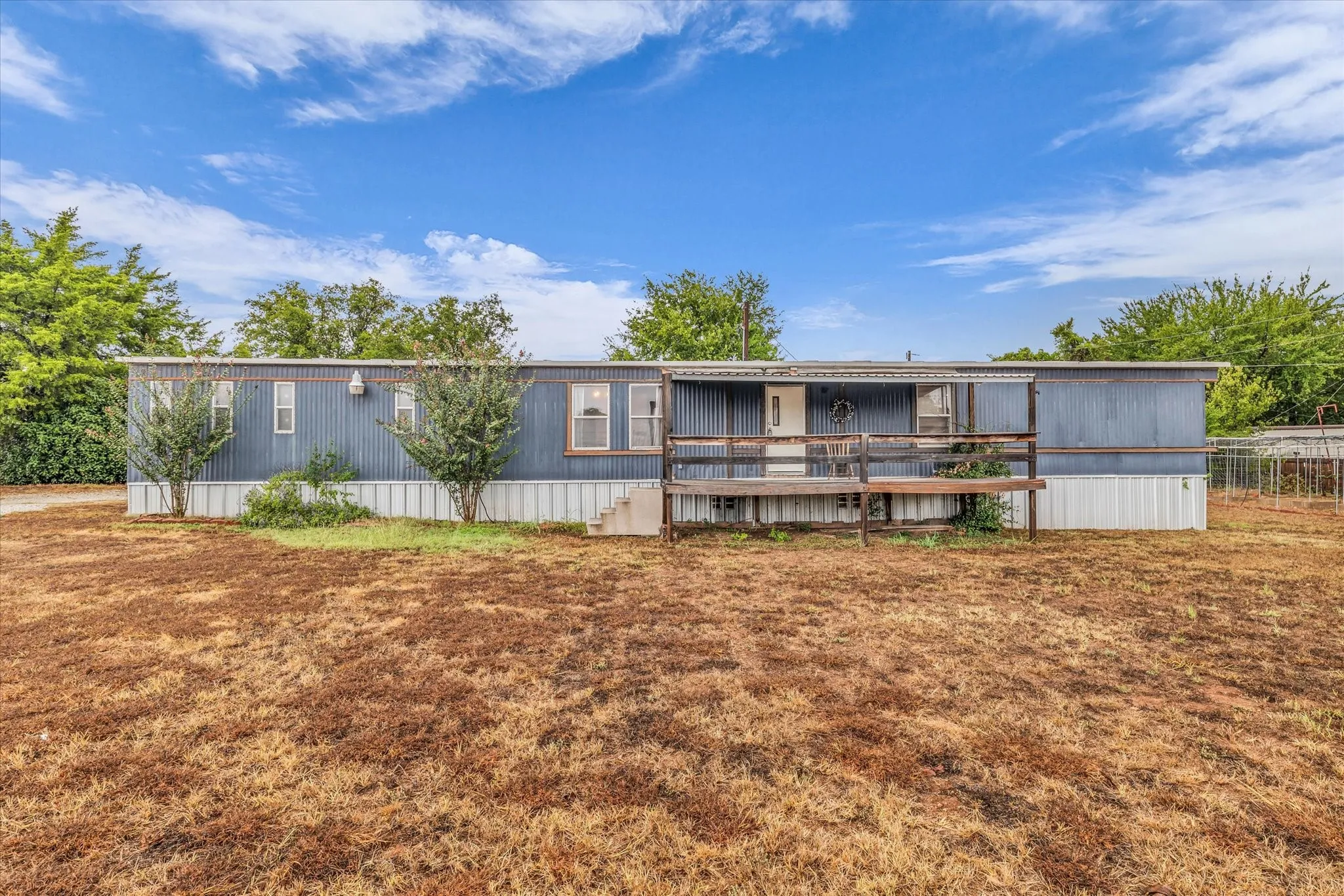 Mobile Home For Sale in Mc Lennan County , 0 Lakeside, China Spring, Texas 76633, 2 Bedroom, 2 Bathroom, Garage spaces, 1,216 Sqft, built in 2000, mls#21404814, Real Estate Agent in China Spring, Homes For Sale in Mc Lennan county, Homes For Sale in China Spring, Realtor in China Spring Texas, Real Estate Brokerage Independent Realty Texas, Luminita Cordes Realtor