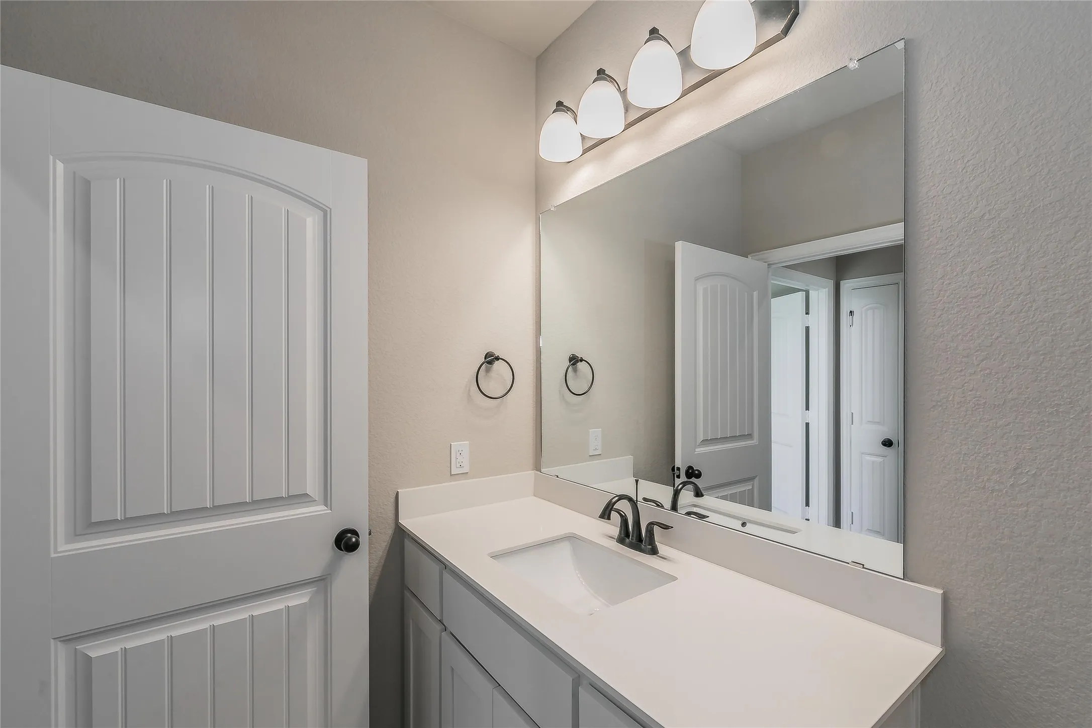 Single Family Residence For Rent in Parker County , 15061 Ted Trail, Aledo, Texas 76008, 4 Bedroom, 2 Bathroom, 2 Garage spaces, 1,939 Sqft, built in 2022, mls#21404847, Real Estate Agent in Aledo, Homes For Rent in Parker county, Homes For Rent in Aledo, Realtor in Aledo Texas, Real Estate Brokerage Independent Realty Texas, Luminita Cordes Realtor