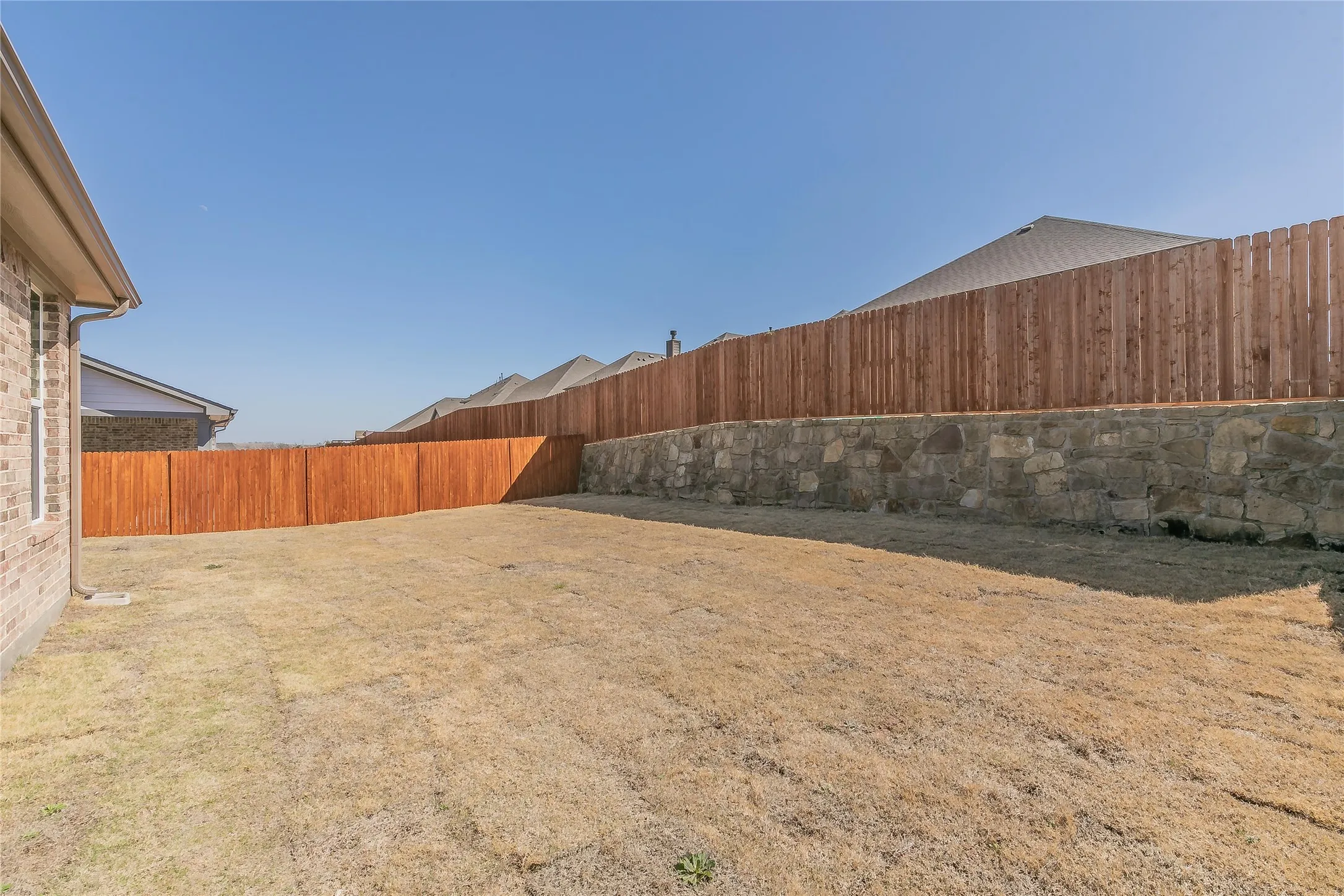 Single Family Residence For Rent in Parker County , 15061 Ted Trail, Aledo, Texas 76008, 4 Bedroom, 2 Bathroom, 2 Garage spaces, 1,939 Sqft, built in 2022, mls#21404847, Real Estate Agent in Aledo, Homes For Rent in Parker county, Homes For Rent in Aledo, Realtor in Aledo Texas, Real Estate Brokerage Independent Realty Texas, Luminita Cordes Realtor