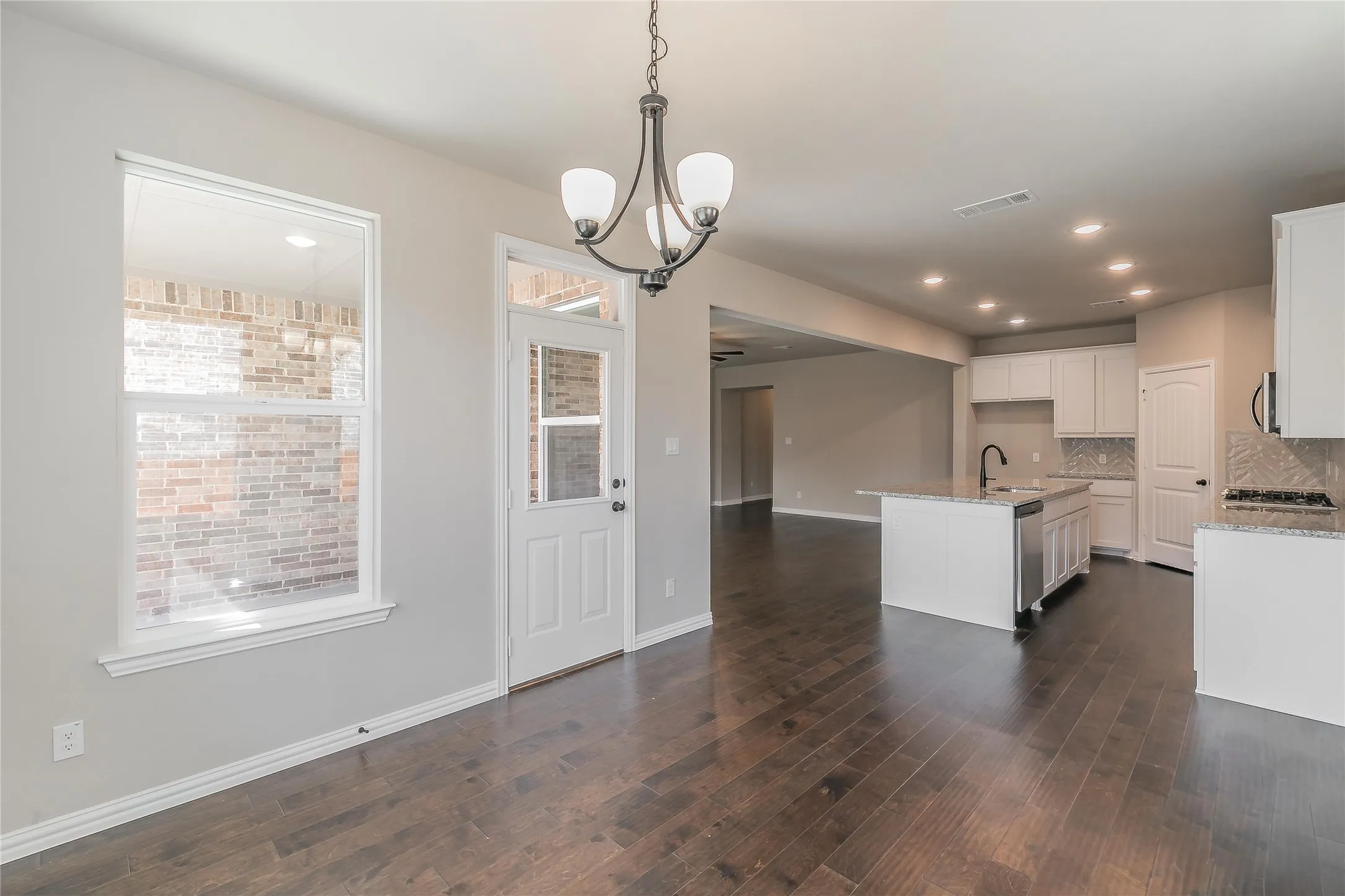 Single Family Residence For Rent in Parker County , 15061 Ted Trail, Aledo, Texas 76008, 4 Bedroom, 2 Bathroom, 2 Garage spaces, 1,939 Sqft, built in 2022, mls#21404847, Real Estate Agent in Aledo, Homes For Rent in Parker county, Homes For Rent in Aledo, Realtor in Aledo Texas, Real Estate Brokerage Independent Realty Texas, Luminita Cordes Realtor