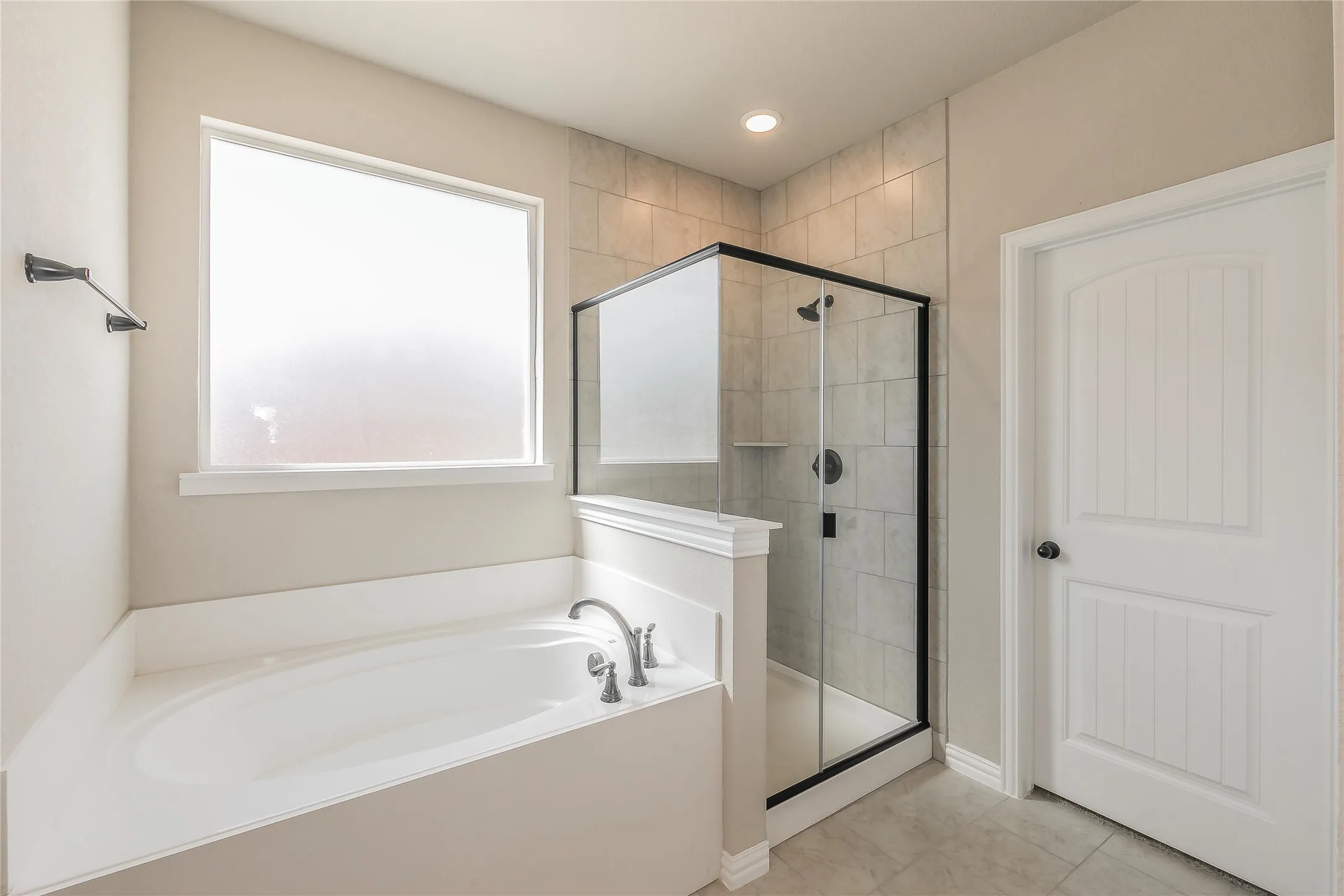 Single Family Residence For Rent in Parker County , 15061 Ted Trail, Aledo, Texas 76008, 4 Bedroom, 2 Bathroom, 2 Garage spaces, 1,939 Sqft, built in 2022, mls#21404847, Real Estate Agent in Aledo, Homes For Rent in Parker county, Homes For Rent in Aledo, Realtor in Aledo Texas, Real Estate Brokerage Independent Realty Texas, Luminita Cordes Realtor