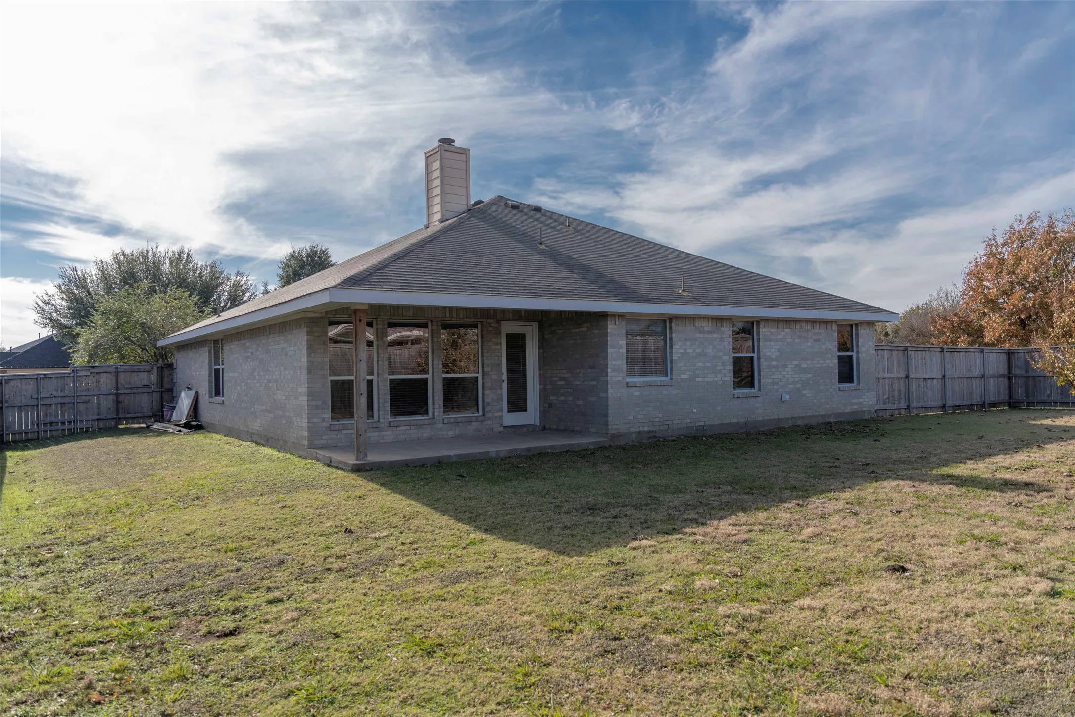Single Family Residence For Rent in Collin County , 15534 Durango Drive, Frisco, Texas 75035, 3 Bedroom, 2 Bathroom, 2 Garage spaces, 1,825 Sqft, built in 2002, mls#21404687, Real Estate Agent in Frisco, Homes For Rent in Collin county, Homes For Rent in Frisco, Realtor in Frisco Texas, Real Estate Brokerage Independent Realty Texas, Luminita Cordes Realtor