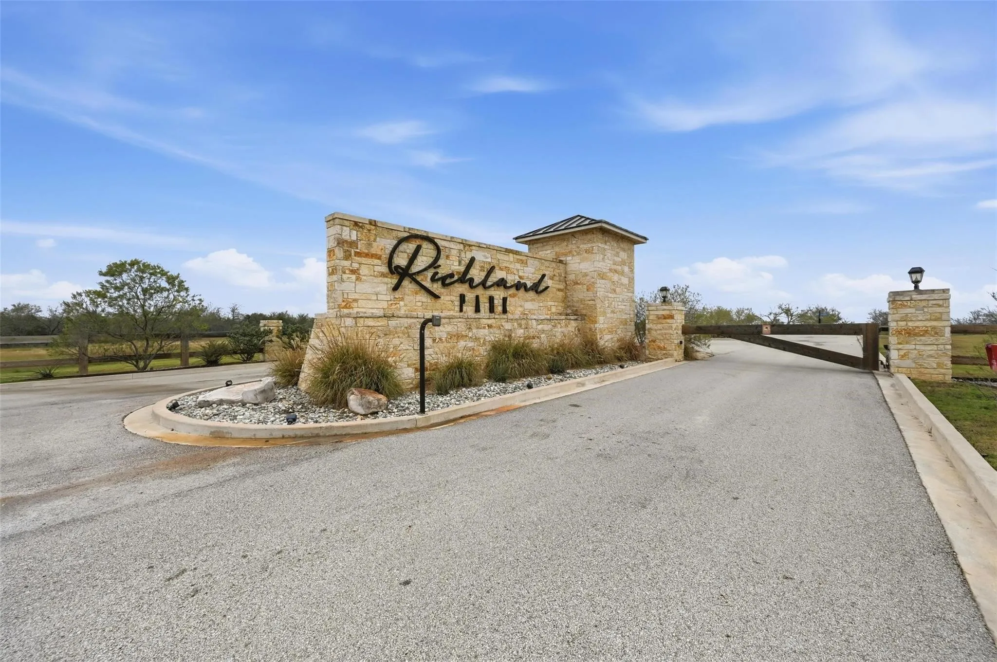 Unimproved Land For Sale in Navarro County , 99 Pisgah Crossing, Corsicana, Texas 75109, 0, 0, Garage spaces, 0 Sqft, built in 0, mls#21380033, Real Estate Agent in Corsicana, Homes For Sale in Navarro county, Homes For Sale in Corsicana, Realtor in Corsicana Texas, Real Estate Brokerage Independent Realty Texas, Luminita Cordes Realtor