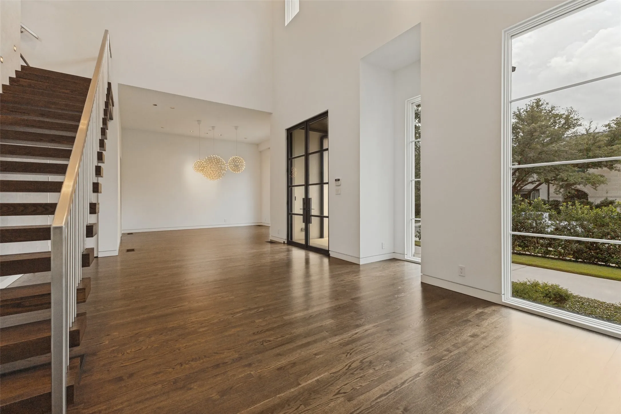 Single Family Residence For Rent in Dallas County , 4352 Fairfax Avenue, Highland Park, Texas 75205, 5 Bedroom, 7 Bathroom, 2 Garage spaces, 6,106 Sqft, built in 2016, mls#21402101, Real Estate Agent in Highland Park, Homes For Rent in Dallas county, Homes For Rent in Highland Park, Realtor in Highland Park Texas, Real Estate Brokerage Independent Realty Texas, Luminita Cordes Realtor