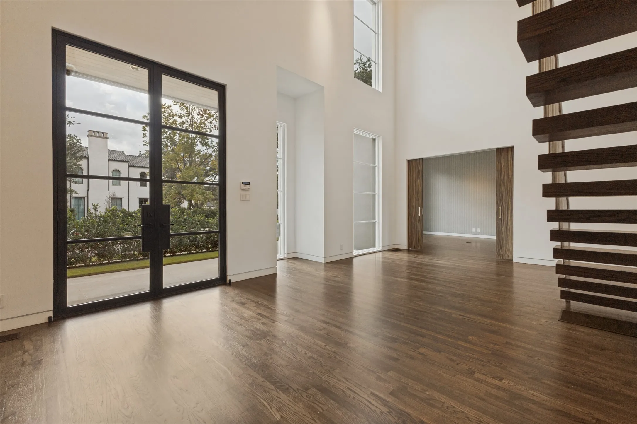 Single Family Residence For Rent in Dallas County , 4352 Fairfax Avenue, Highland Park, Texas 75205, 5 Bedroom, 7 Bathroom, 2 Garage spaces, 6,106 Sqft, built in 2016, mls#21402101, Real Estate Agent in Highland Park, Homes For Rent in Dallas county, Homes For Rent in Highland Park, Realtor in Highland Park Texas, Real Estate Brokerage Independent Realty Texas, Luminita Cordes Realtor