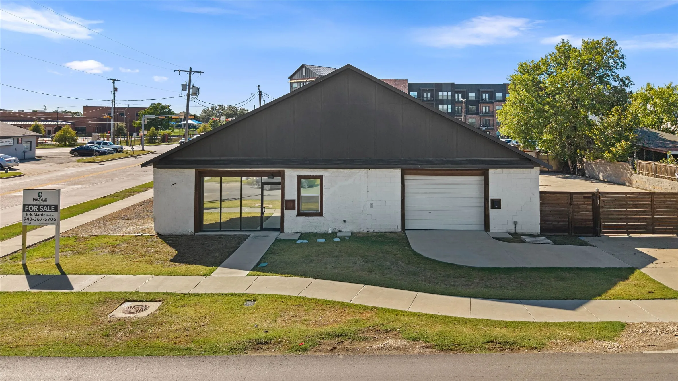 Industrial For Sale in Denton County , 537 S Kealy Avenue, Lewisville, Texas 75057, 0, 0, Garage spaces, 0 Sqft, built in 1958, mls#21404853, Real Estate Agent in Lewisville, Homes For Sale in Denton county, Homes For Sale in Lewisville, Realtor in Lewisville Texas, Real Estate Brokerage Independent Realty Texas, Luminita Cordes Realtor