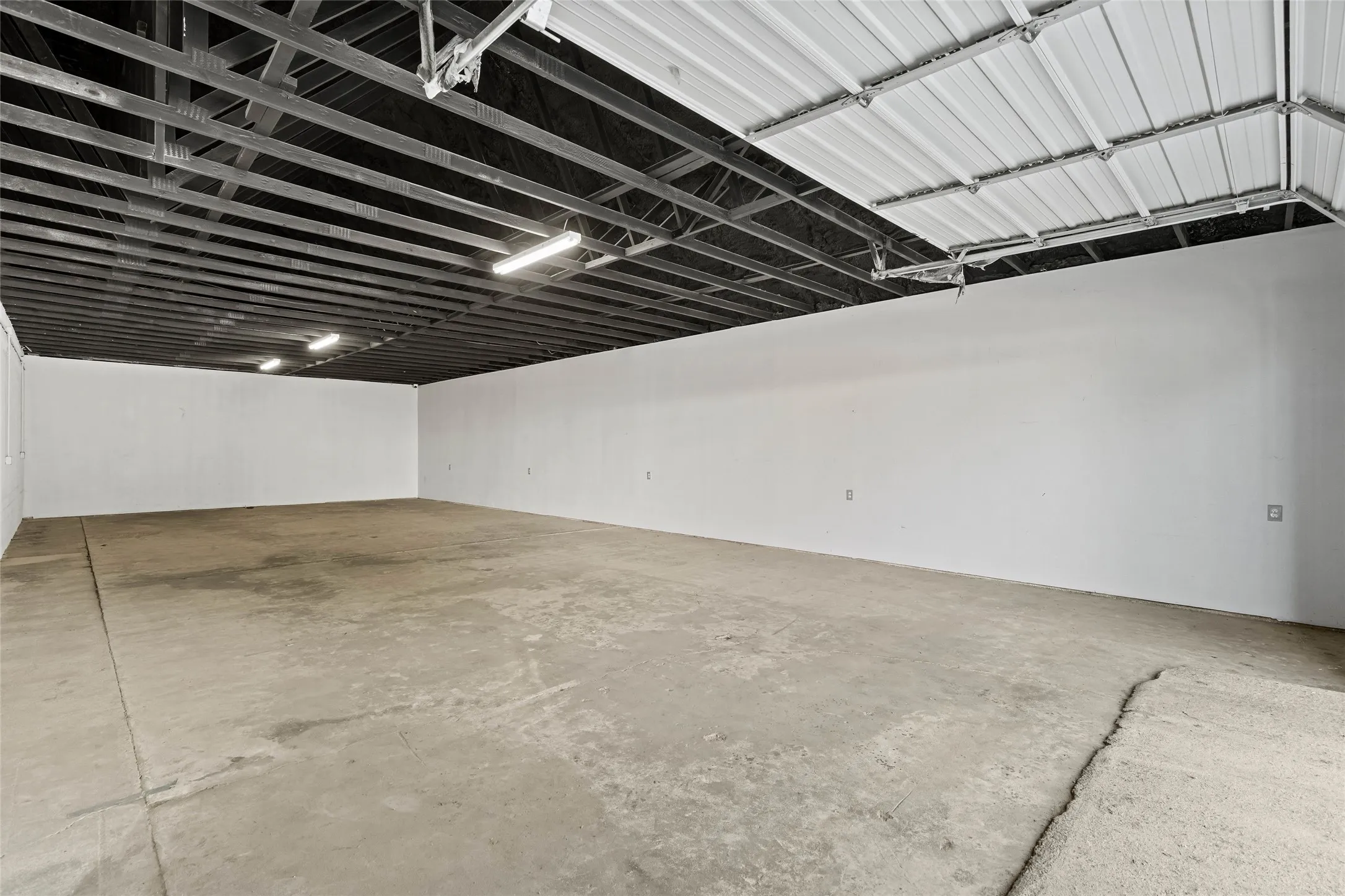Industrial For Sale in Denton County , 537 S Kealy Avenue, Lewisville, Texas 75057, 0, 0, Garage spaces, 0 Sqft, built in 1958, mls#21404853, Real Estate Agent in Lewisville, Homes For Sale in Denton county, Homes For Sale in Lewisville, Realtor in Lewisville Texas, Real Estate Brokerage Independent Realty Texas, Luminita Cordes Realtor