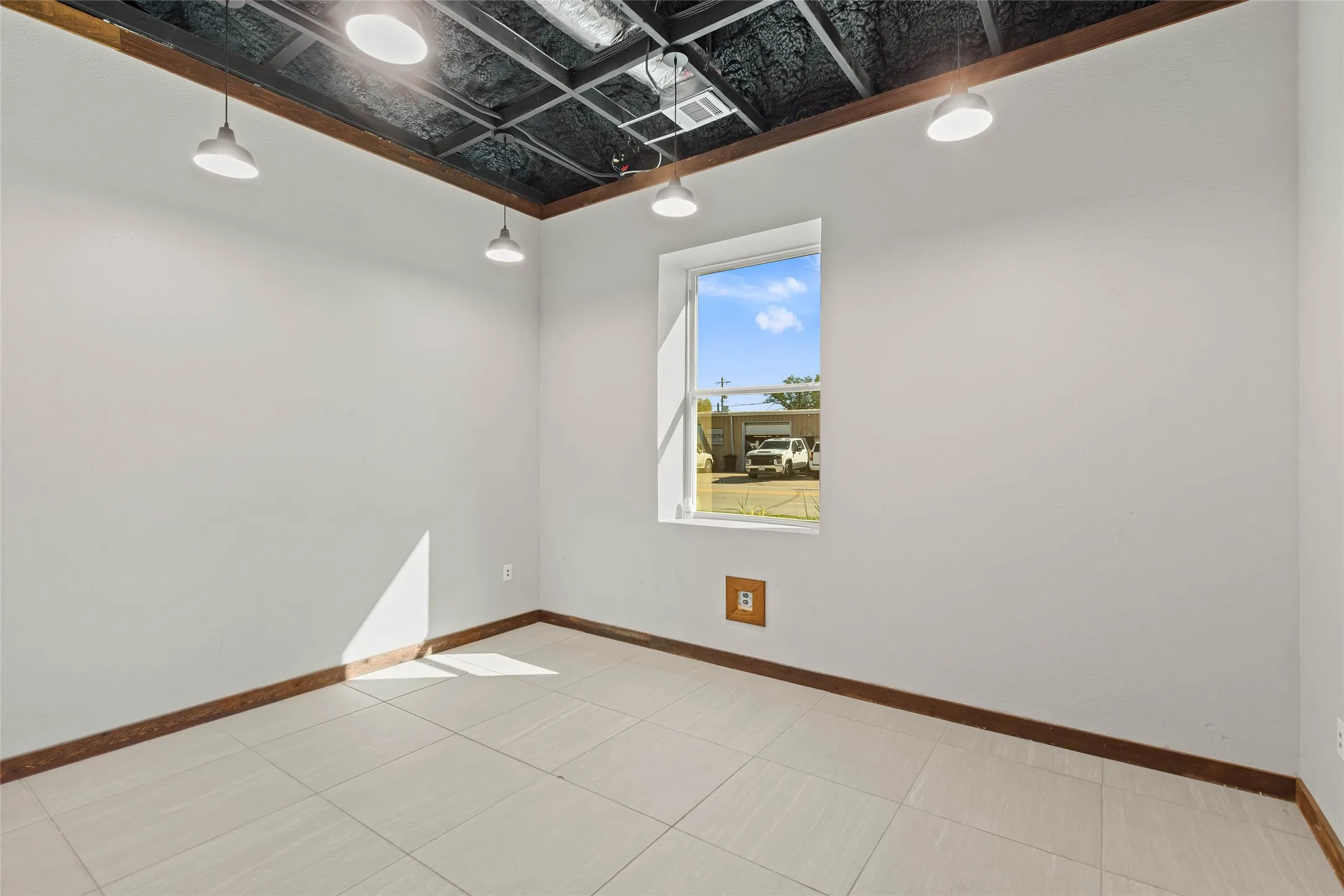 Industrial For Sale in Denton County , 537 S Kealy Avenue, Lewisville, Texas 75057, 0, 0, Garage spaces, 0 Sqft, built in 1958, mls#21404853, Real Estate Agent in Lewisville, Homes For Sale in Denton county, Homes For Sale in Lewisville, Realtor in Lewisville Texas, Real Estate Brokerage Independent Realty Texas, Luminita Cordes Realtor