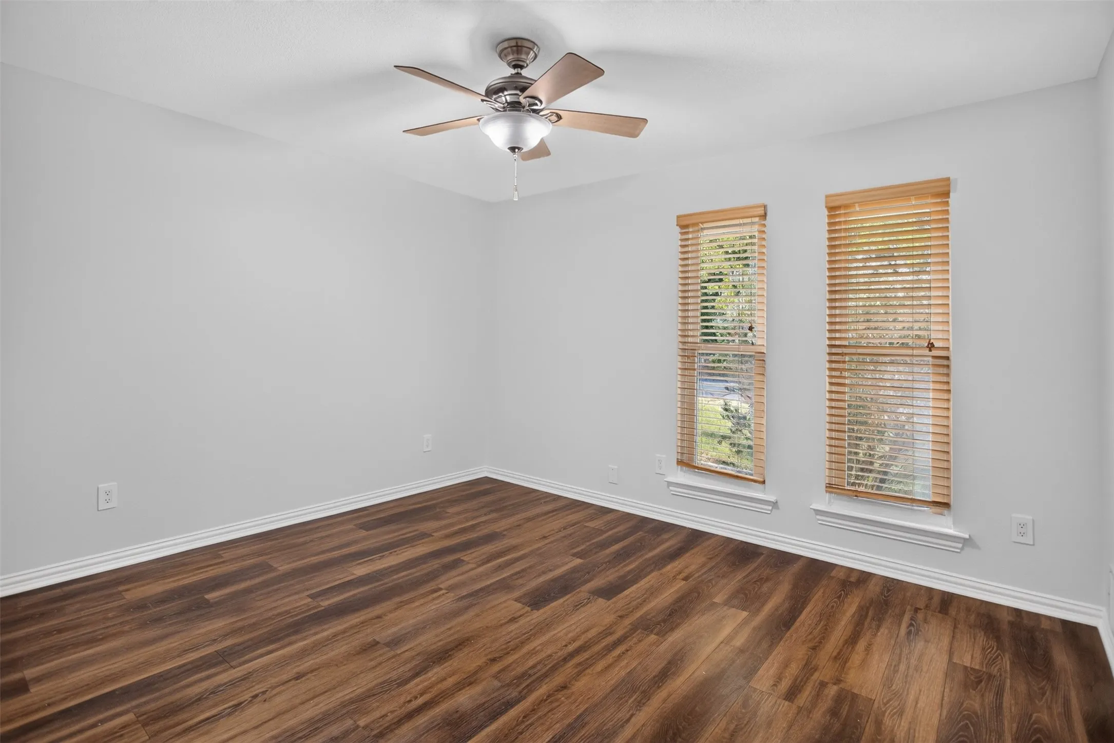 secondary bedroom