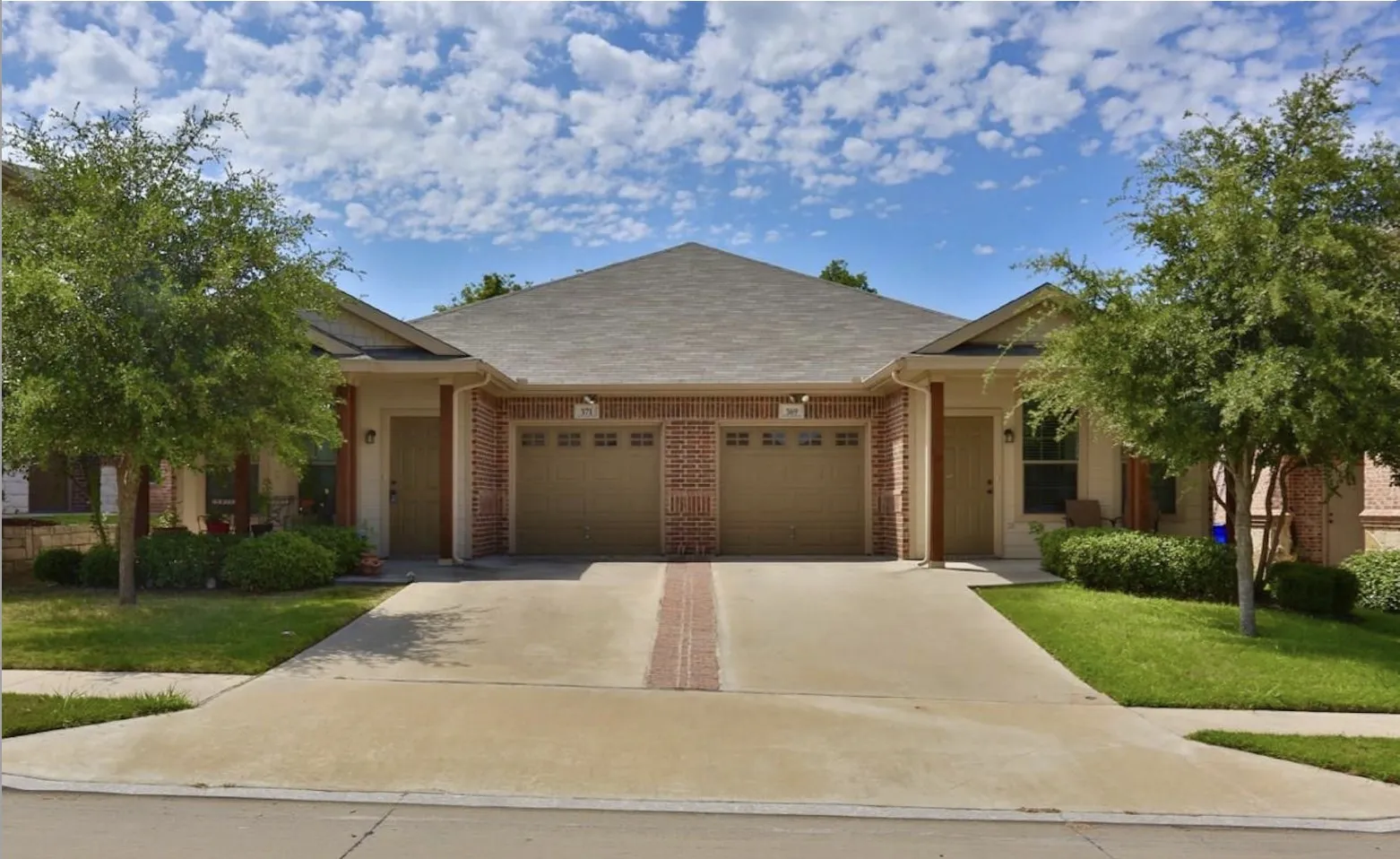 Duplex For Sale in Collin County , 369 & 371 Orbit Drive, Lavon, Texas 75166, 0, 0, Garage spaces, 0 Sqft, built in 2013, mls#21404752, Real Estate Agent in Lavon, Homes For Sale in Collin county, Homes For Sale in Lavon, Realtor in Lavon Texas, Real Estate Brokerage Independent Realty Texas, Luminita Cordes Realtor