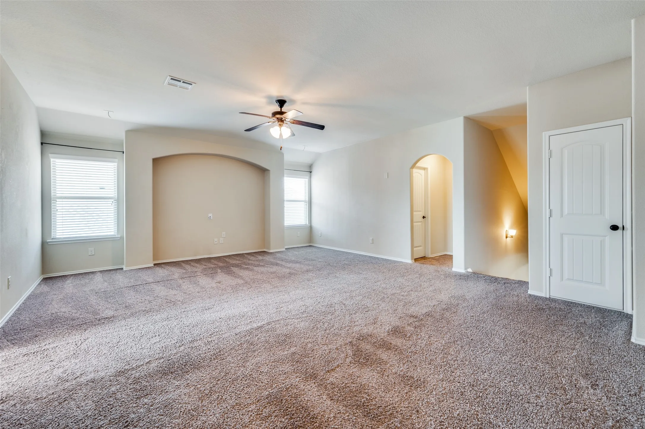 Single Family Residence For Sale in Collin County , 200 Mount Olive Avenue, Mc Kinney, Texas 75072, 4 Bedroom, 4 Bathroom, 2 Garage spaces, 3,066 Sqft, built in 2016, mls#21404841, Real Estate Agent in Mc Kinney, Homes For Sale in Collin county, Homes For Sale in Mc Kinney, Realtor in Mc Kinney Texas, Real Estate Brokerage Independent Realty Texas, Luminita Cordes Realtor