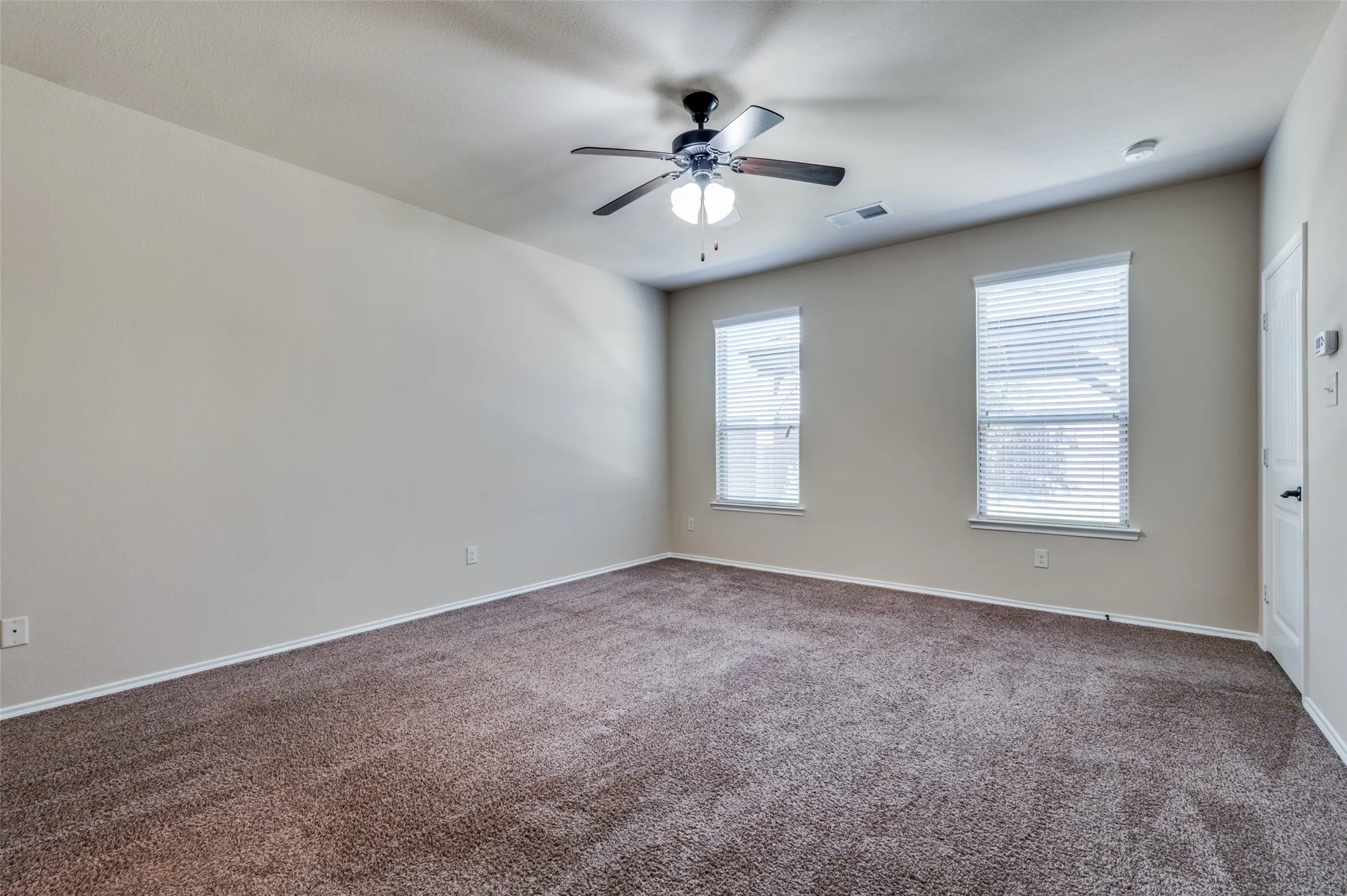 Single Family Residence For Sale in Collin County , 200 Mount Olive Avenue, Mc Kinney, Texas 75072, 4 Bedroom, 4 Bathroom, 2 Garage spaces, 3,066 Sqft, built in 2016, mls#21404841, Real Estate Agent in Mc Kinney, Homes For Sale in Collin county, Homes For Sale in Mc Kinney, Realtor in Mc Kinney Texas, Real Estate Brokerage Independent Realty Texas, Luminita Cordes Realtor