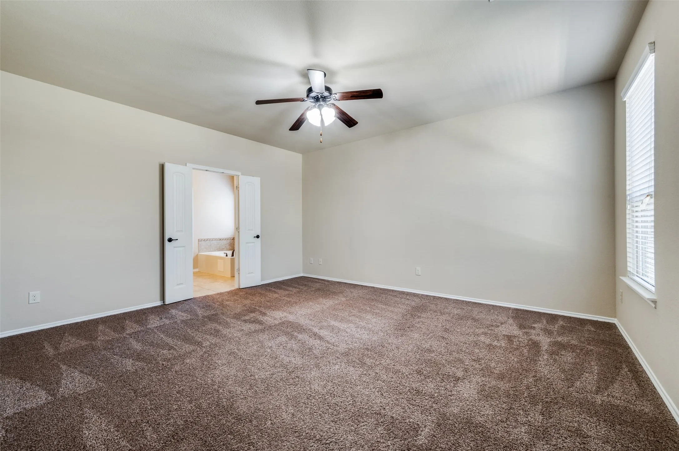 Single Family Residence For Sale in Collin County , 200 Mount Olive Avenue, Mc Kinney, Texas 75072, 4 Bedroom, 4 Bathroom, 2 Garage spaces, 3,066 Sqft, built in 2016, mls#21404841, Real Estate Agent in Mc Kinney, Homes For Sale in Collin county, Homes For Sale in Mc Kinney, Realtor in Mc Kinney Texas, Real Estate Brokerage Independent Realty Texas, Luminita Cordes Realtor